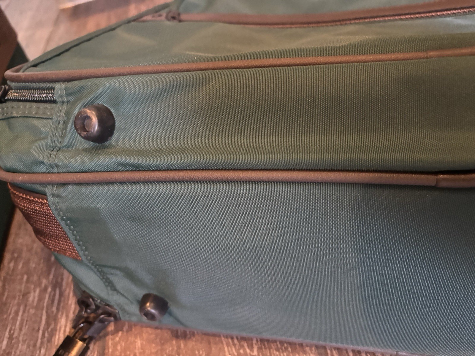 Tumi 2Way Briefcase Messenger Bag Green Brown Strips Strap Taiwan ROC