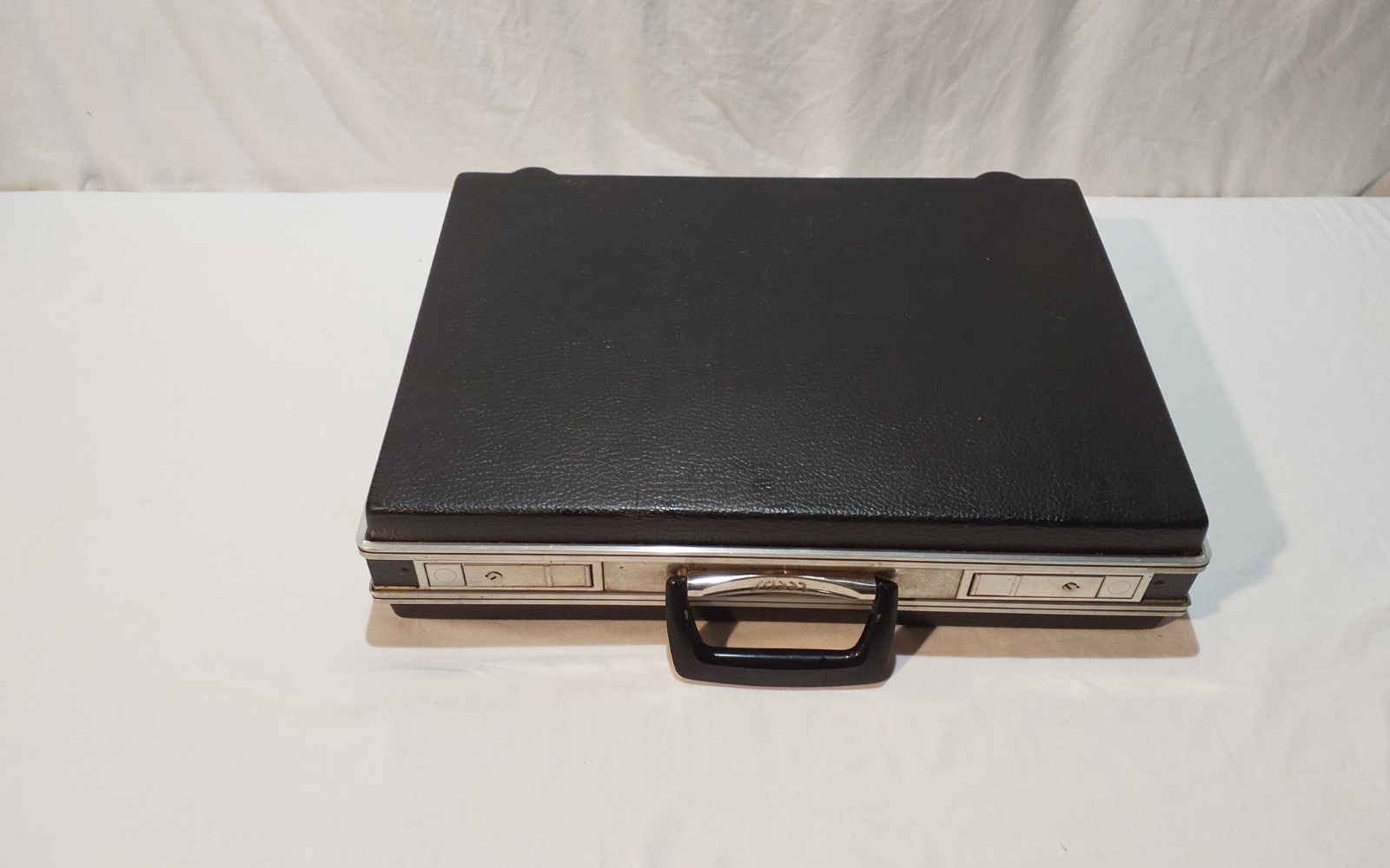 Vintage Leeds Attache Case Briefcase Hardshell Black With Keys