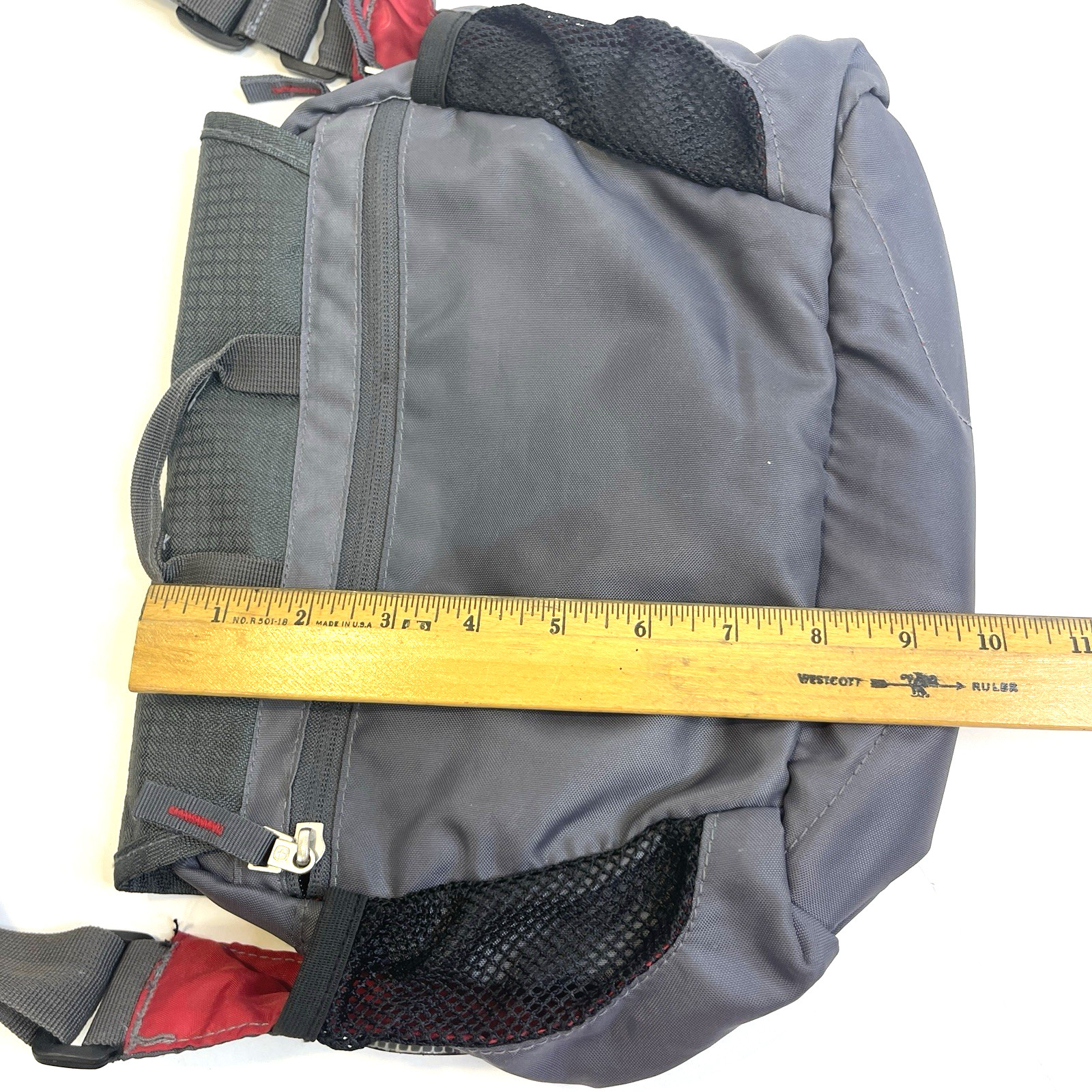 Swiss Gear Gray Adjustable Strap Day Bag Travel Hiking Messenger Toiletry Acces