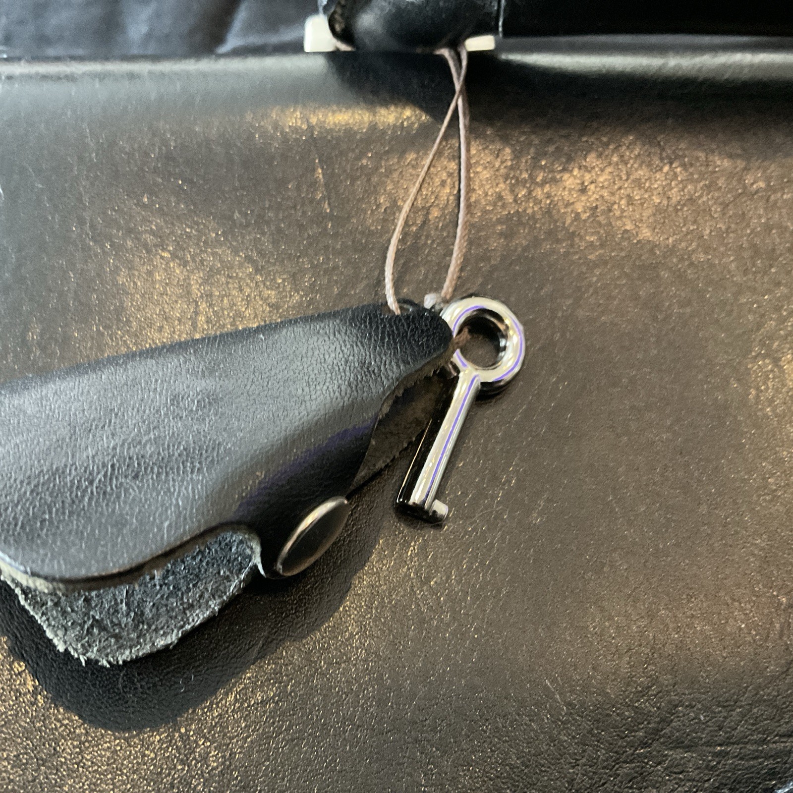Floto Milano Italian Leather Briefcase with Key and Strap Bulk