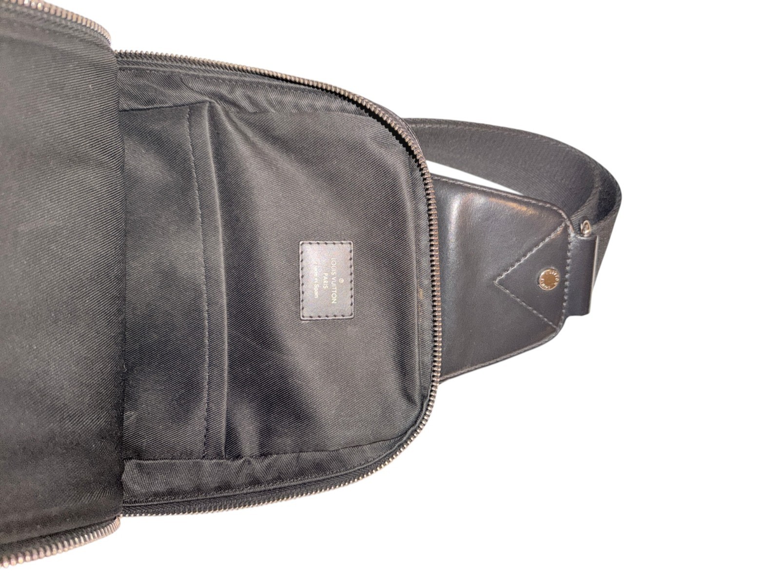 Louis Vuitton Damier Graphite Avenue Sling Bag Crossbody Black Leather