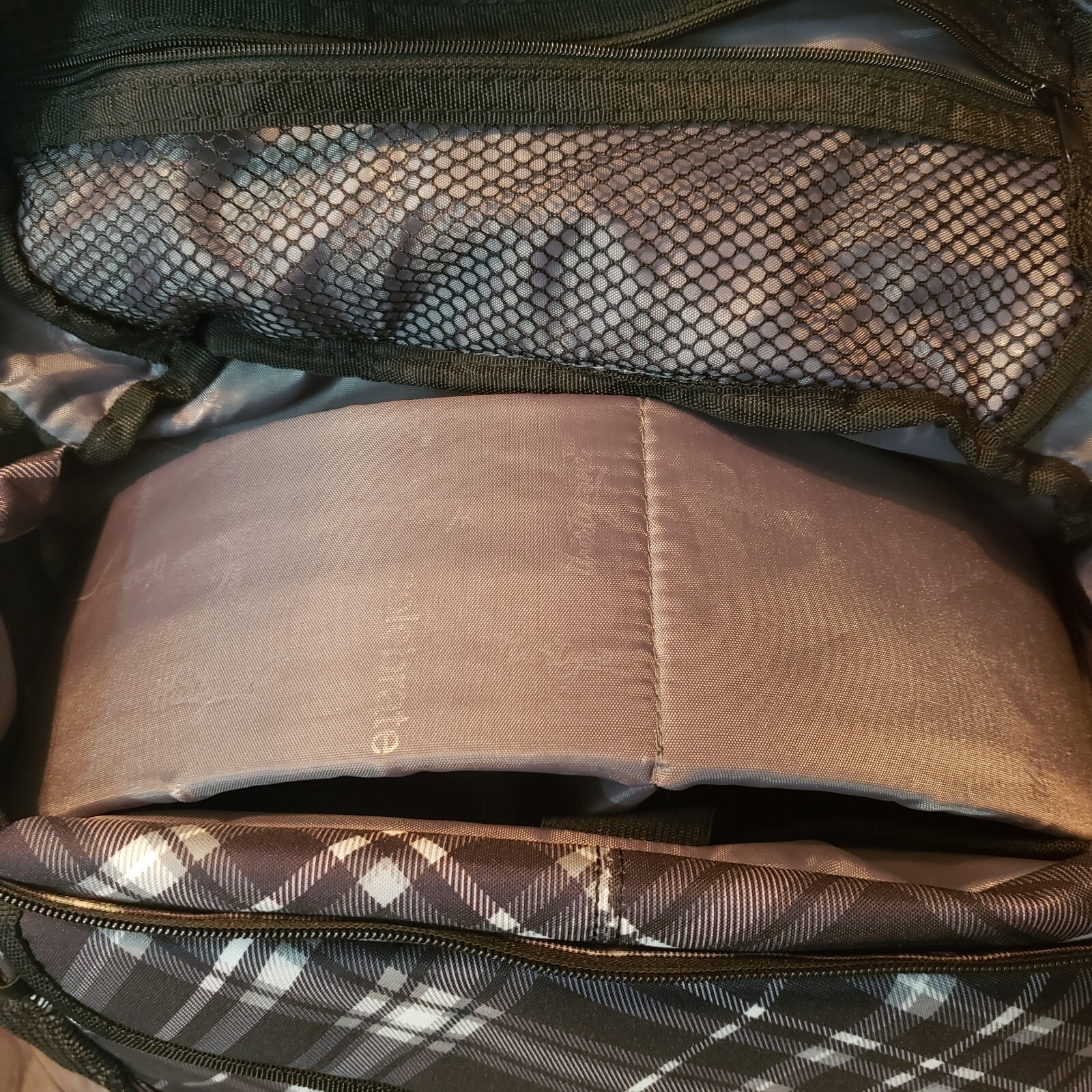 Thirty One Sling Bag Crosshatch Grey & Black Plaid Travel Hiking Backpack NWOT