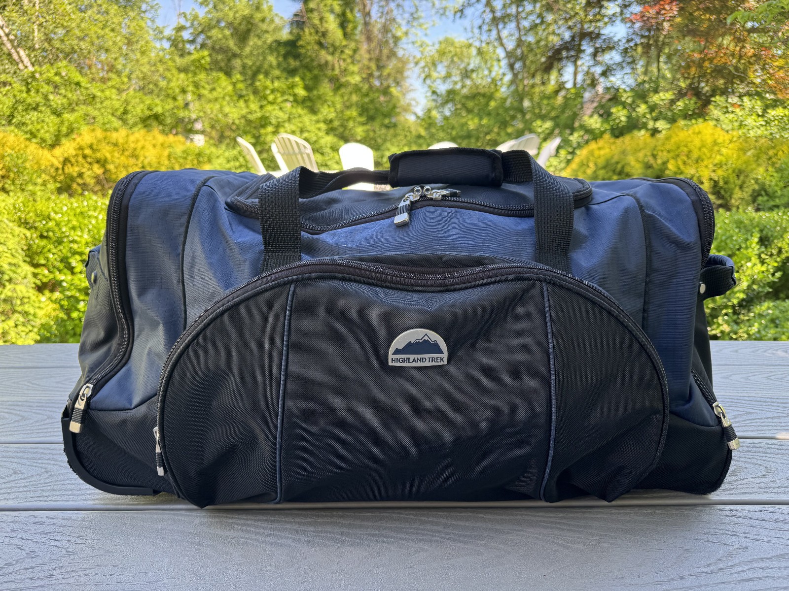 HIGHLAND TREK BLUE & BLACK 28″ ROLLING PULLMAN DUFFLE SHOULDER GYM BAG LUGGAGE