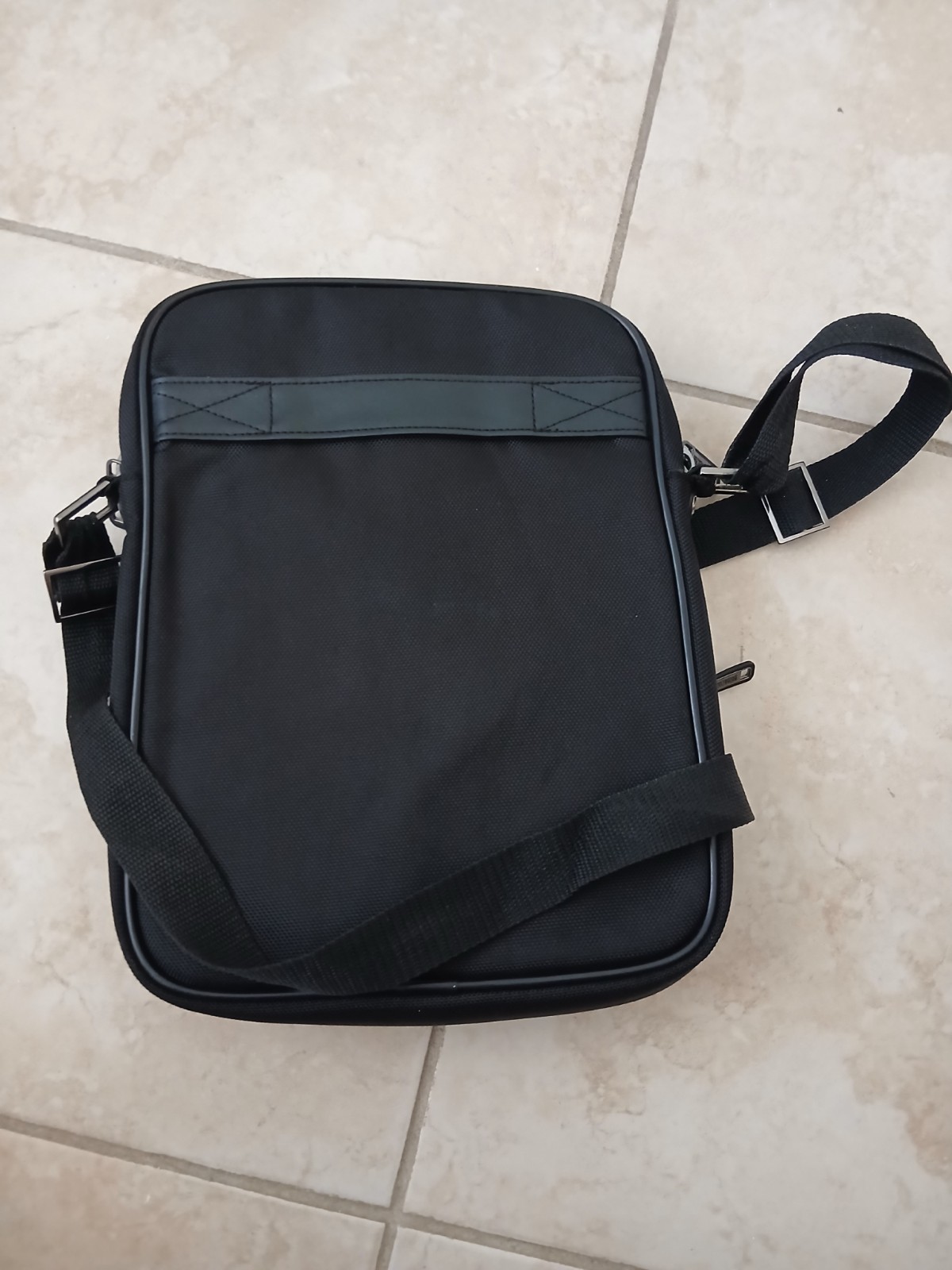 Reaction Kenneth Cole bags black