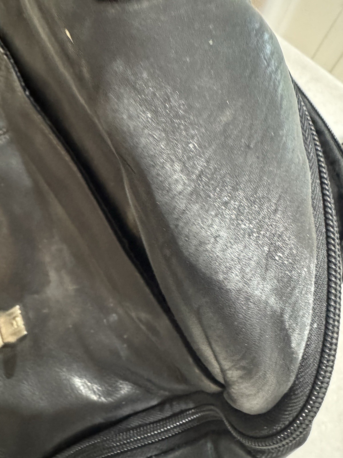 Wilson Black Leather Messenger Bag
