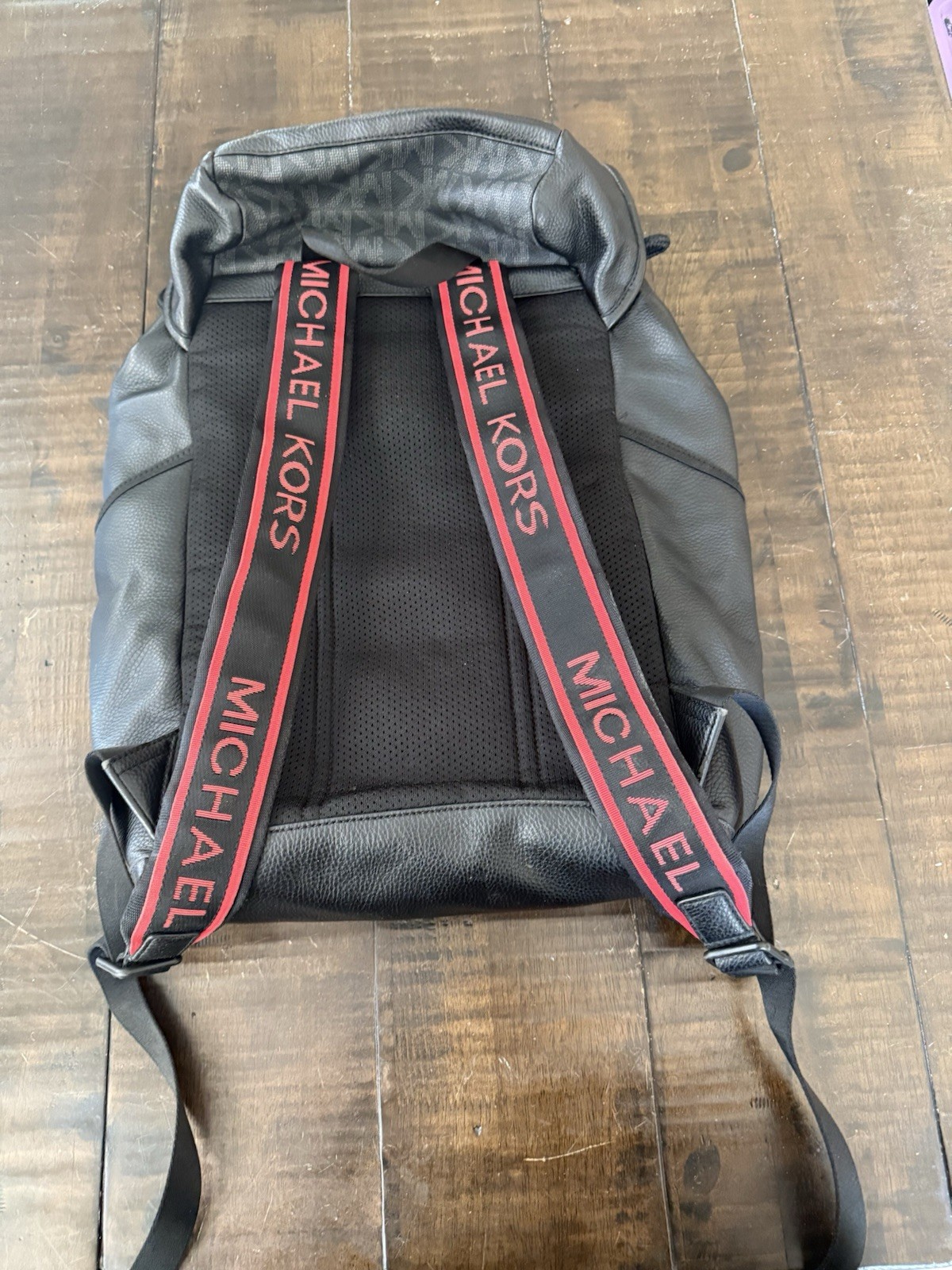 Rare Michael Kors Men’s Logo Backpack Black/Gray Red Stripe Pockets Hudson Nice