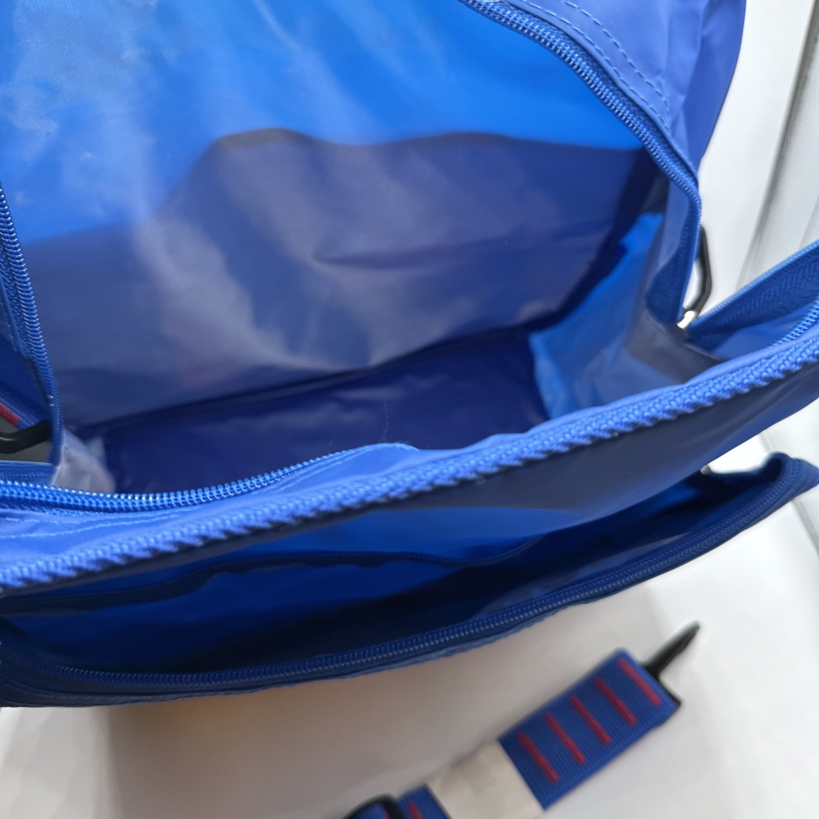 VTG Trafalgar Backpack Blue W Straps 80’s Inspired Rainbow Clean Handbag