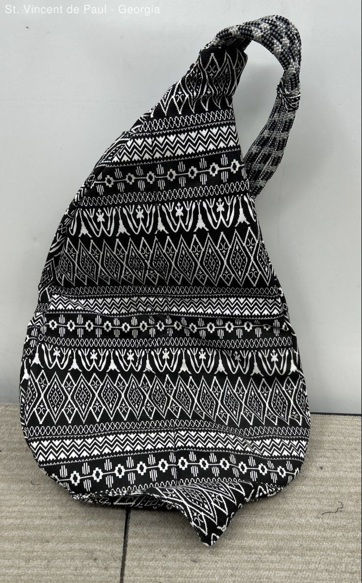 Kavu Rope Sling Crossbody Backpack Black and White Geometric Design Black Zipper