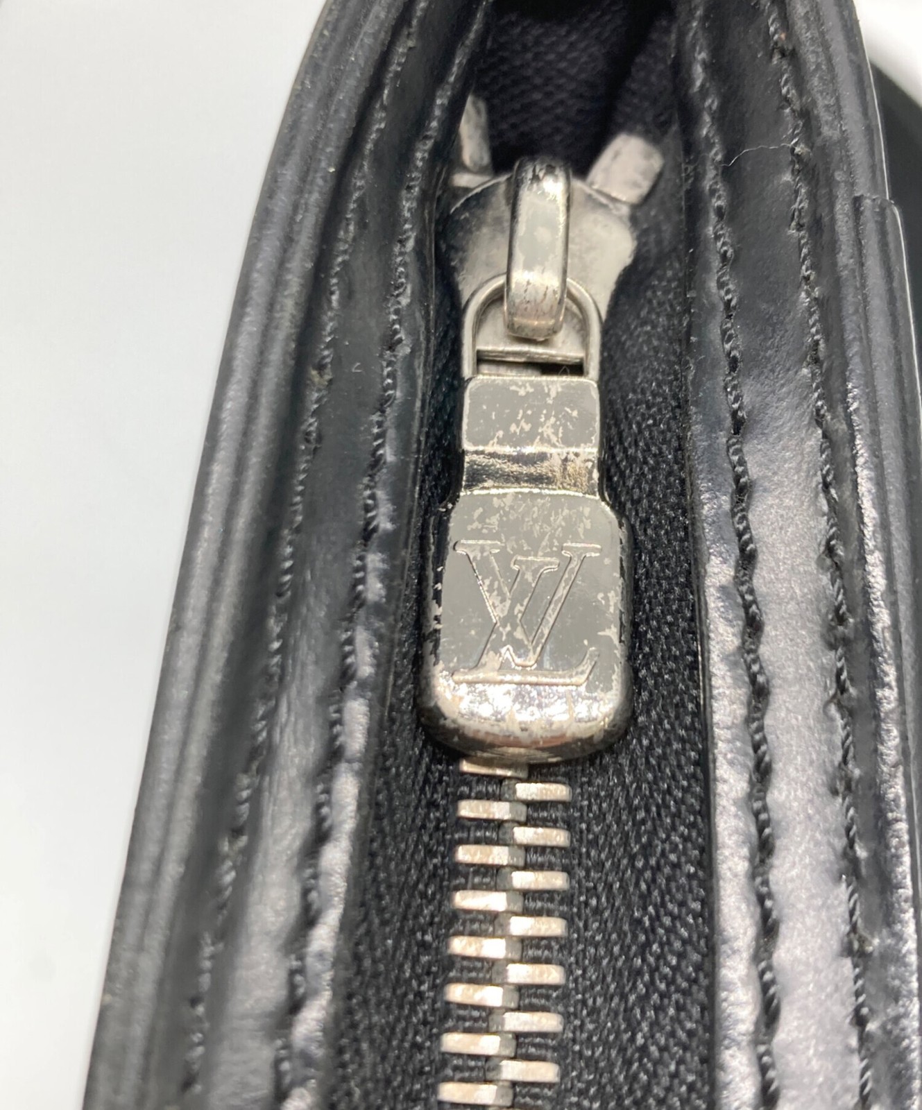Louis Vuitton Tomas Shoulder Crossbody Bag Damier Graphite Canvas Gray N58028