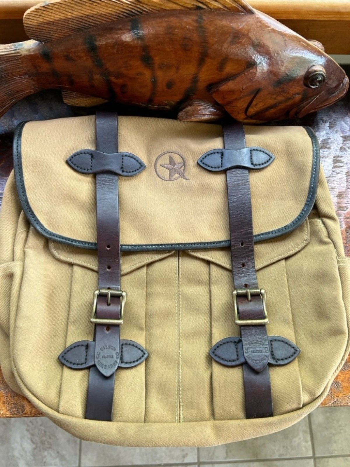 VTG Authentic Filson Medium Field Bag 232 Tan Canvas Bridle Leather Excellent