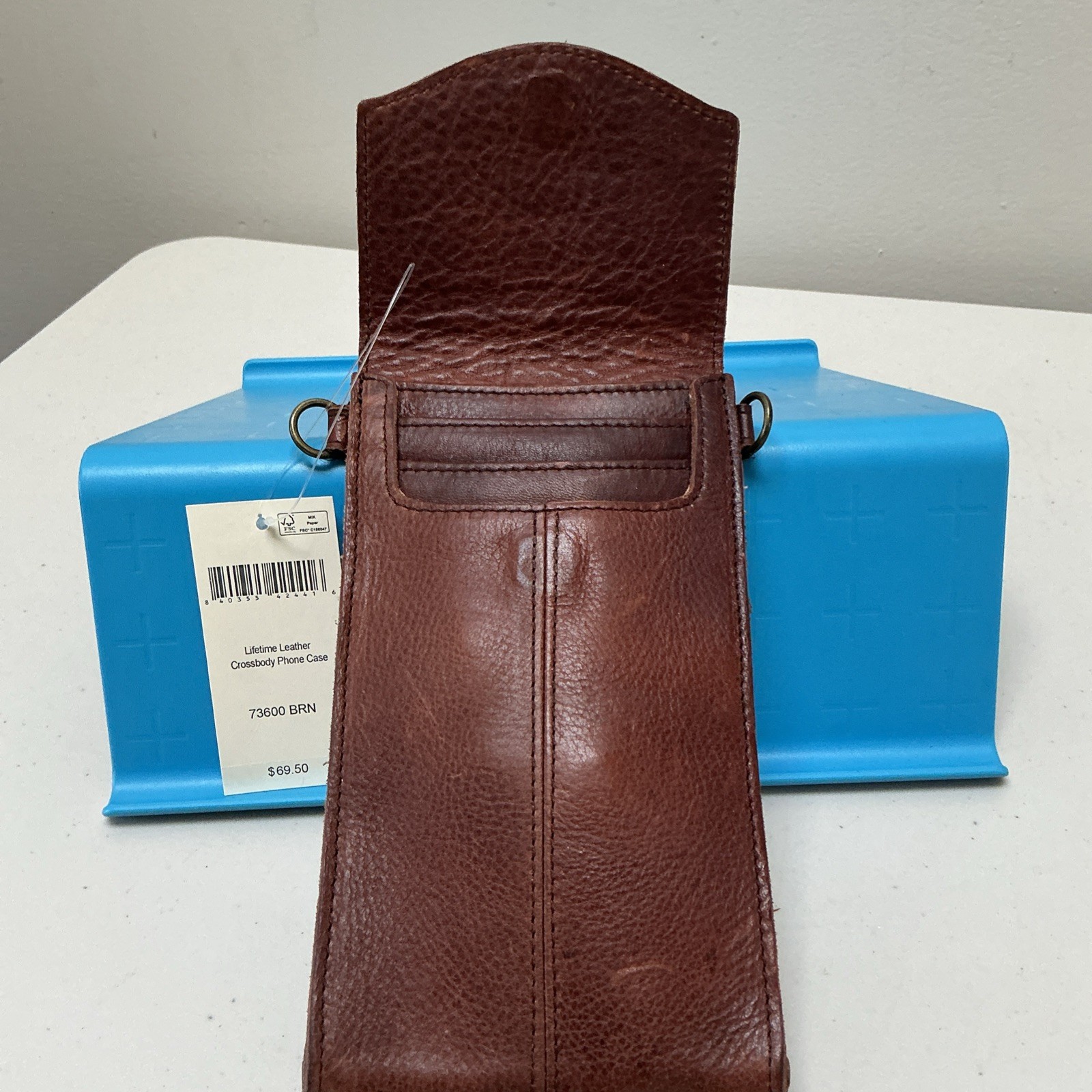NEW Duluth Trading Co. Lifetime Leather Crossbody Phone Case. Brown
