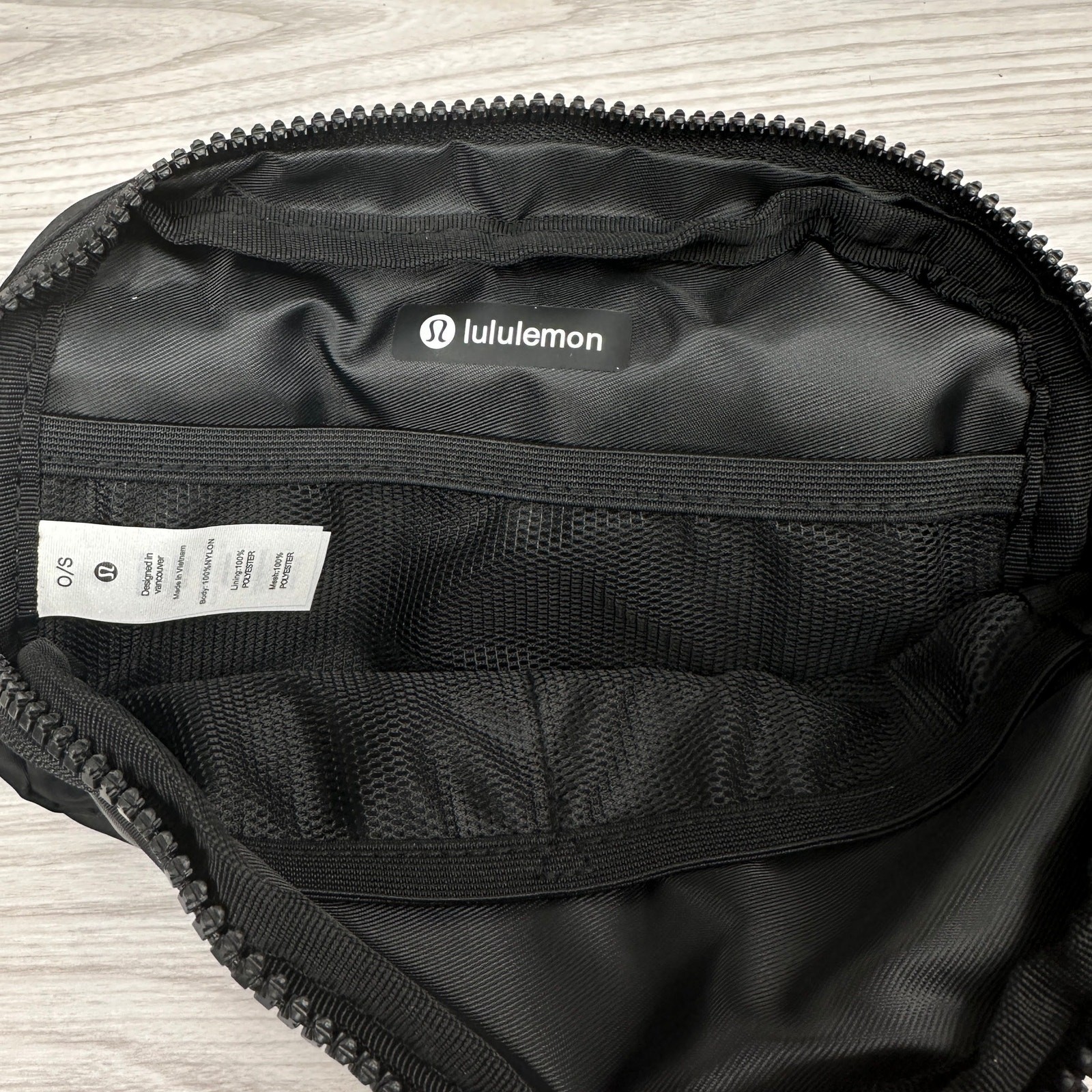 Lululemon Everywhere Belt Bag Unisex One Size 1L Black LU9AX2S Adjustable Strap
