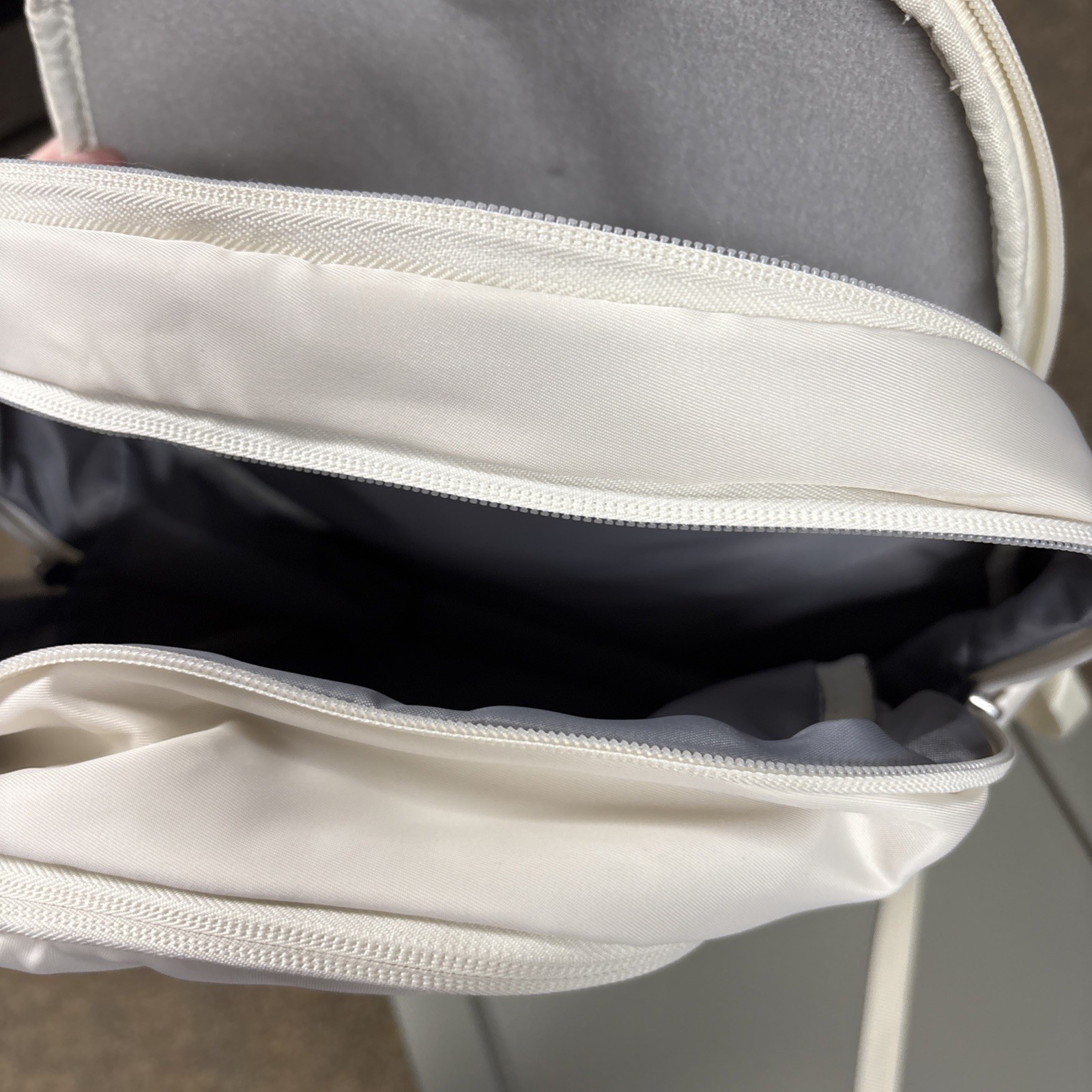 17.5″ Lifestyle Backpack Off-White – All in Motion