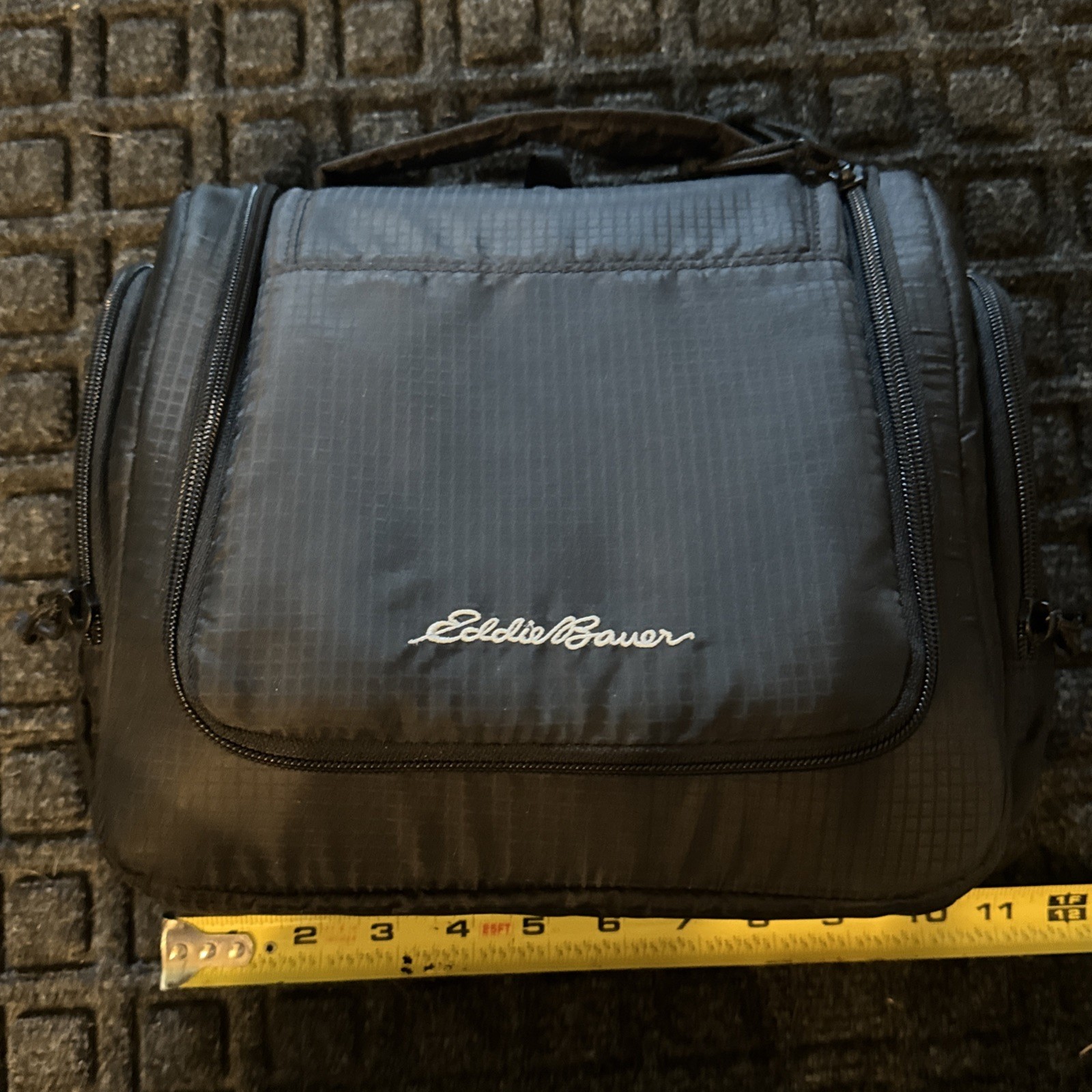 Eddie Bauer Quilted Nylon Black Hanging Toiletry Bag Dopp Kit *Great*