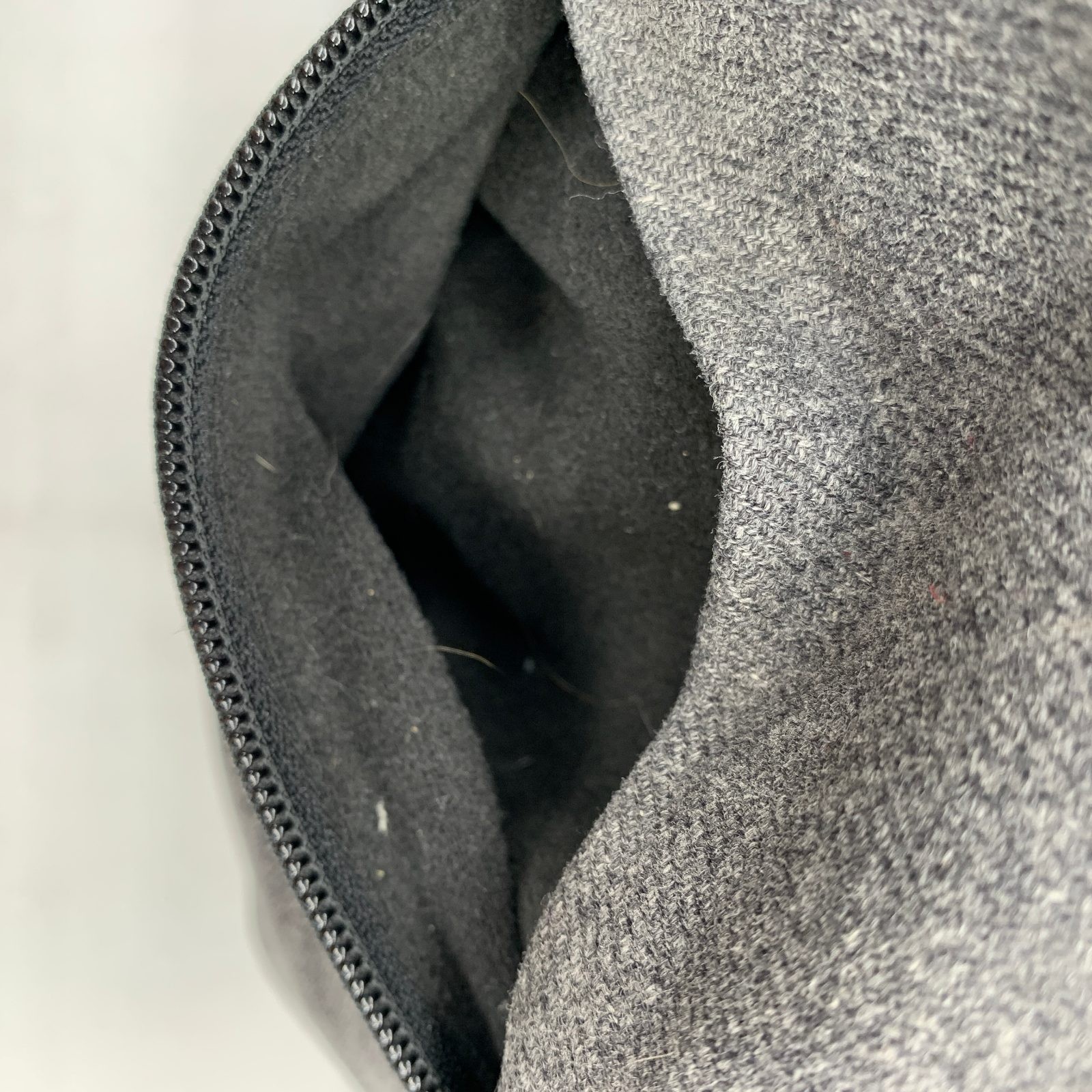 Lululemon Gray Heather Duffle Gym Bag w/ Shoulder Strap Multiple Pockets