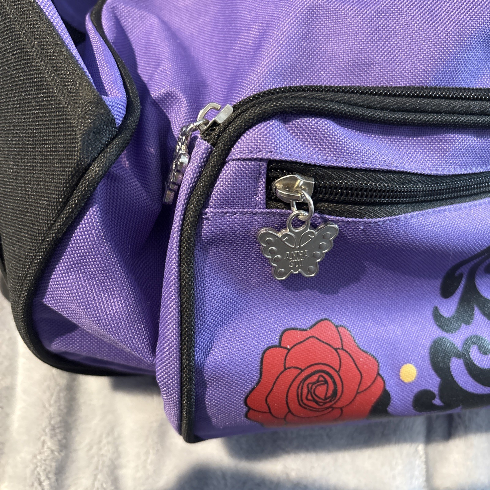 ANNA SUI Roling Luggage Carry On Duffle Bag Purple W Butterfly Red Roses Read