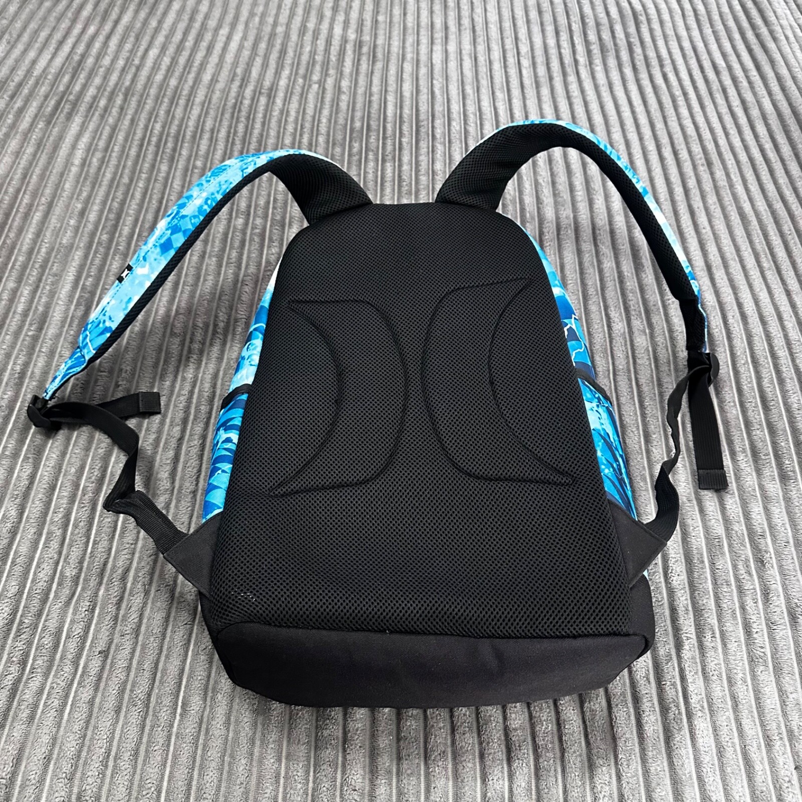 Hurley Backpack Shark Graphic 18″ Blue Black Carryall Bottle Pocket Book Bag