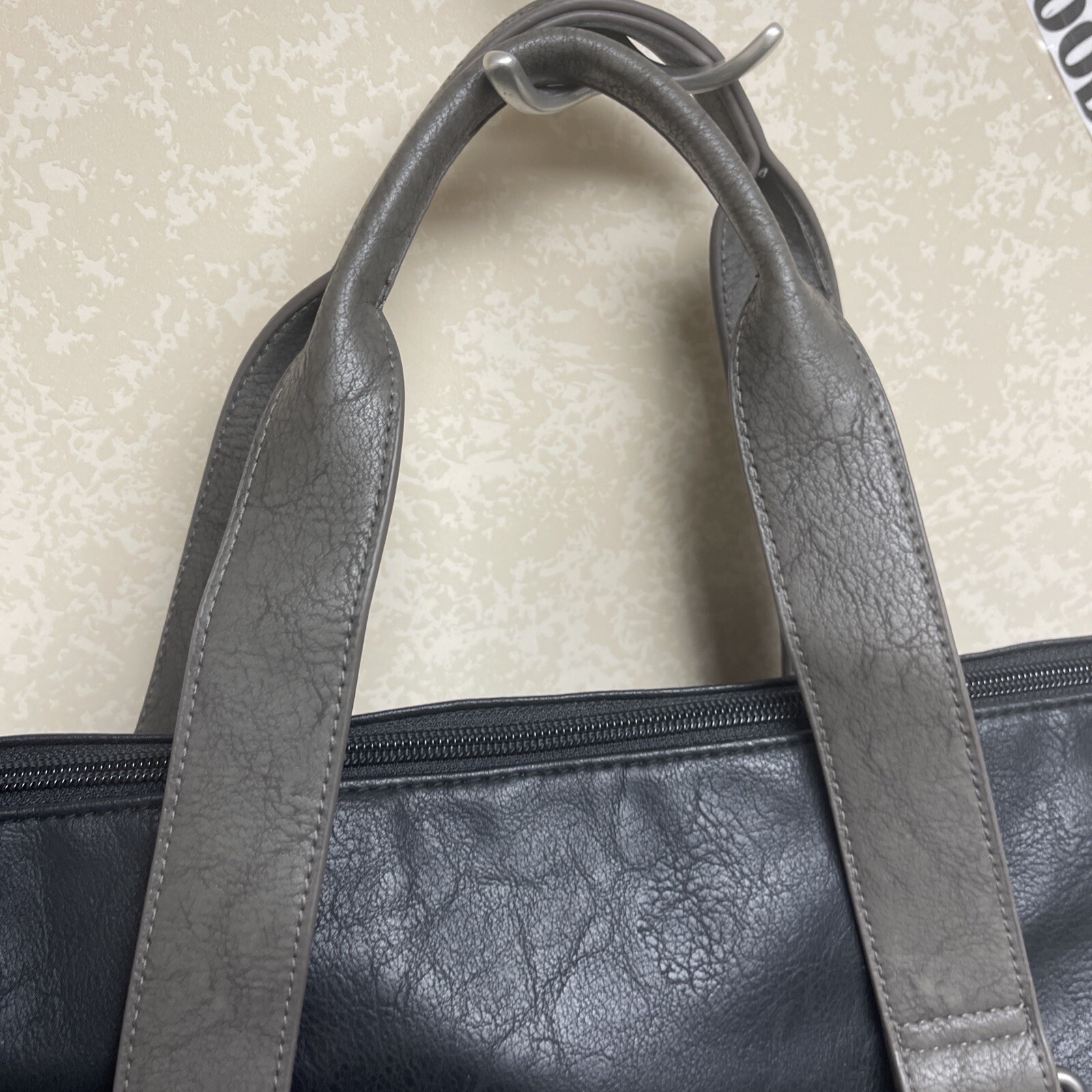 Buffalo Messenger Shoulder Bag Black/Grey Unisex 17”x17.5” 16”Laptop Pocket $99