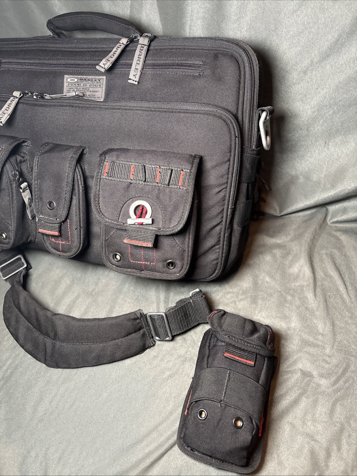 Oakley Tactical Field Gear Messenger Laptop AP Computer Shoulder Bag Black
