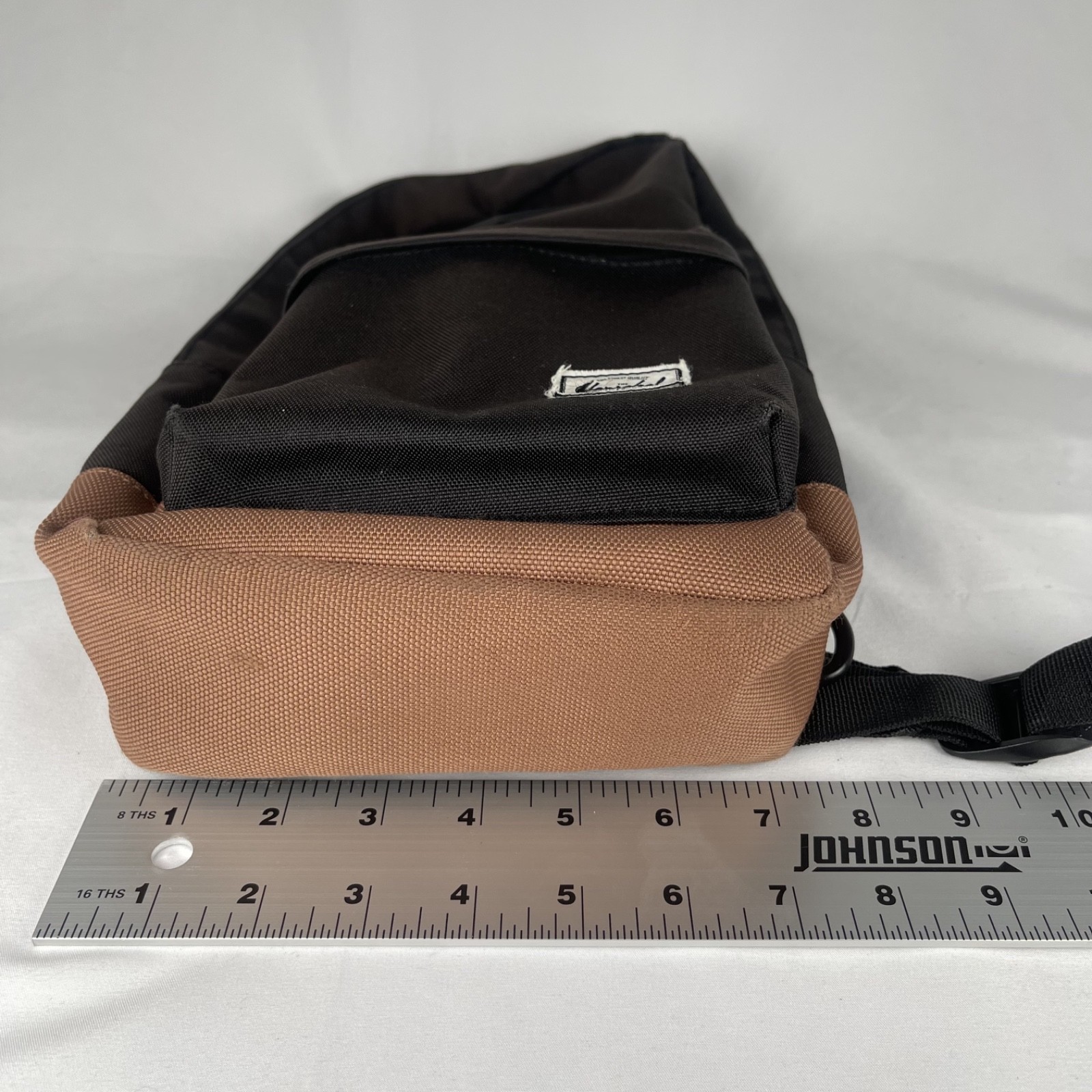 Herschel Black Tan Heritage Canvas Sling Bag Crossbody Red/White Striped Lining