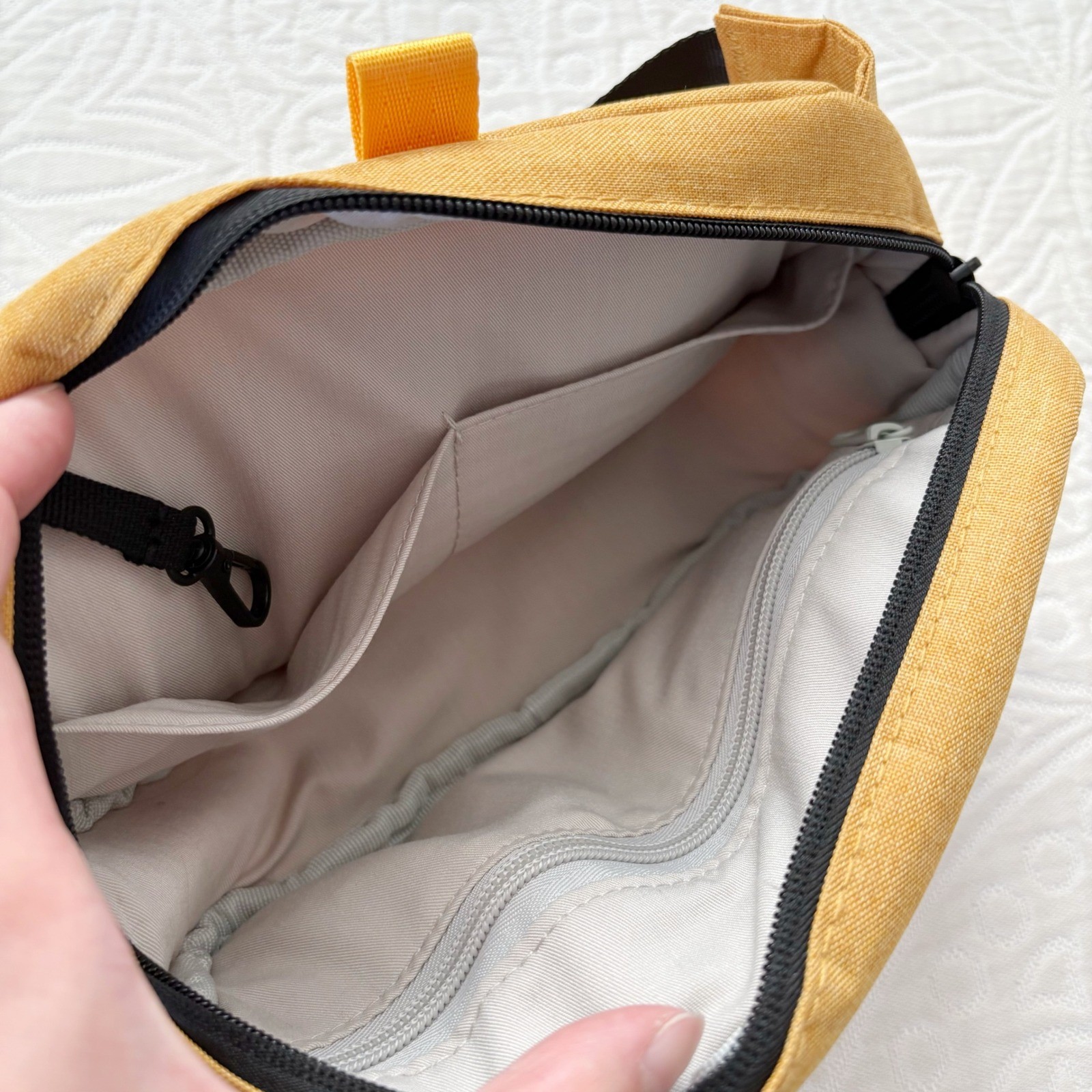 Sunski Type-1 Fun Sling Crossbody Bag, Yellow