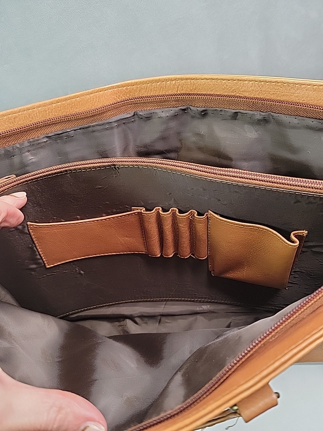 Vintage Leather Briefcase Tan Cognac Attache Messenger Crossbody Bag -BEAUTIFUL!
