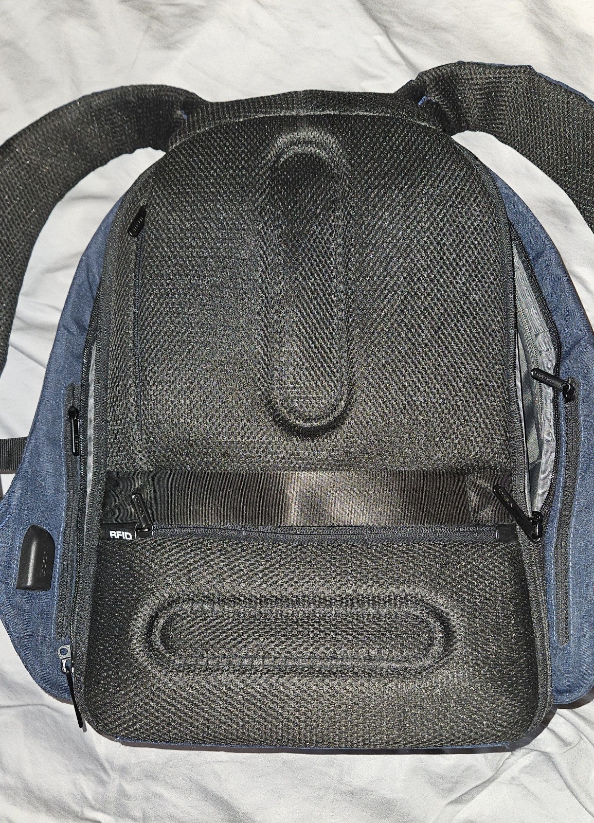 XDDESIGN Bobby Hero XL – Antitheft Backpack