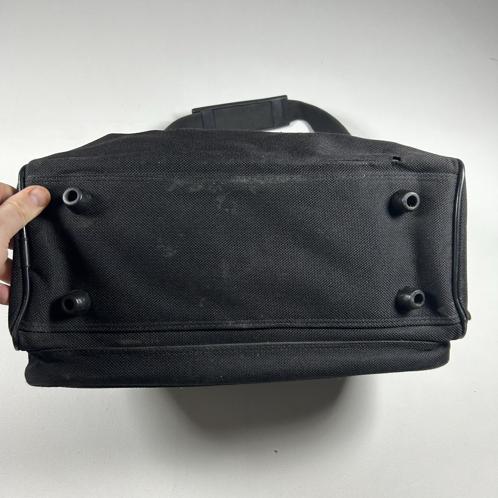 Vtg Wilsons Leather Duffle Bag Black Travel Weekend Carry On Zip Shoulder Strap