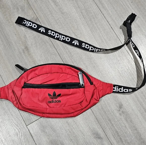 Adidas Black and Red Belt Bag Fanny Waist Pack Unisex *Never used* NWOT