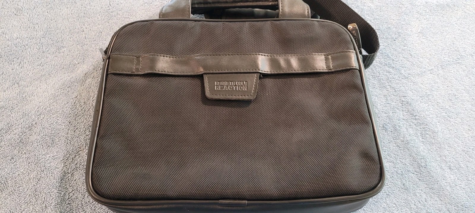 Kenneth Cole Reaction R-Tech IPad Tablet & Netbook Case NWT
