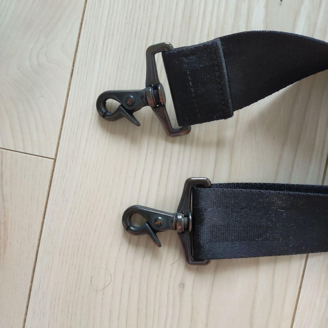 Porter Heat Black Leather Shoulder Strap 3.8cm with Keyring & Metal Clip