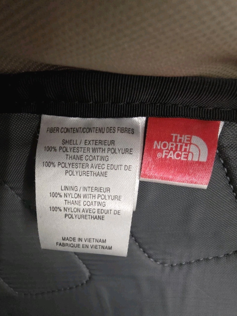 The North Face VAULT Beige Gray Large 19″ Backpack Travel Outdoor Hicking Sport