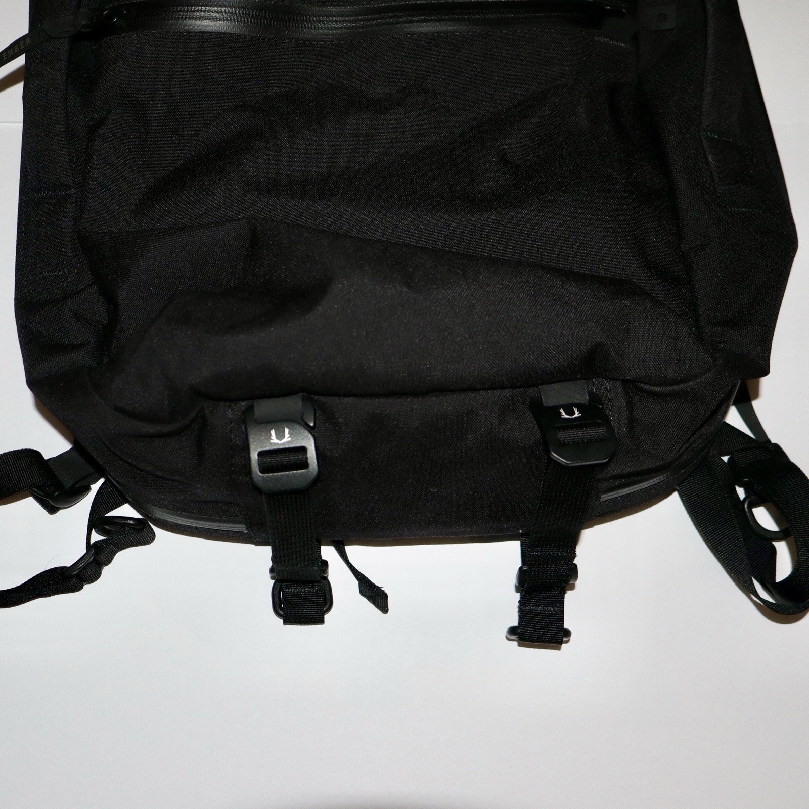 Black Ember Shadow 22L Minimalist Backpack Convertible Briefcase Commuter