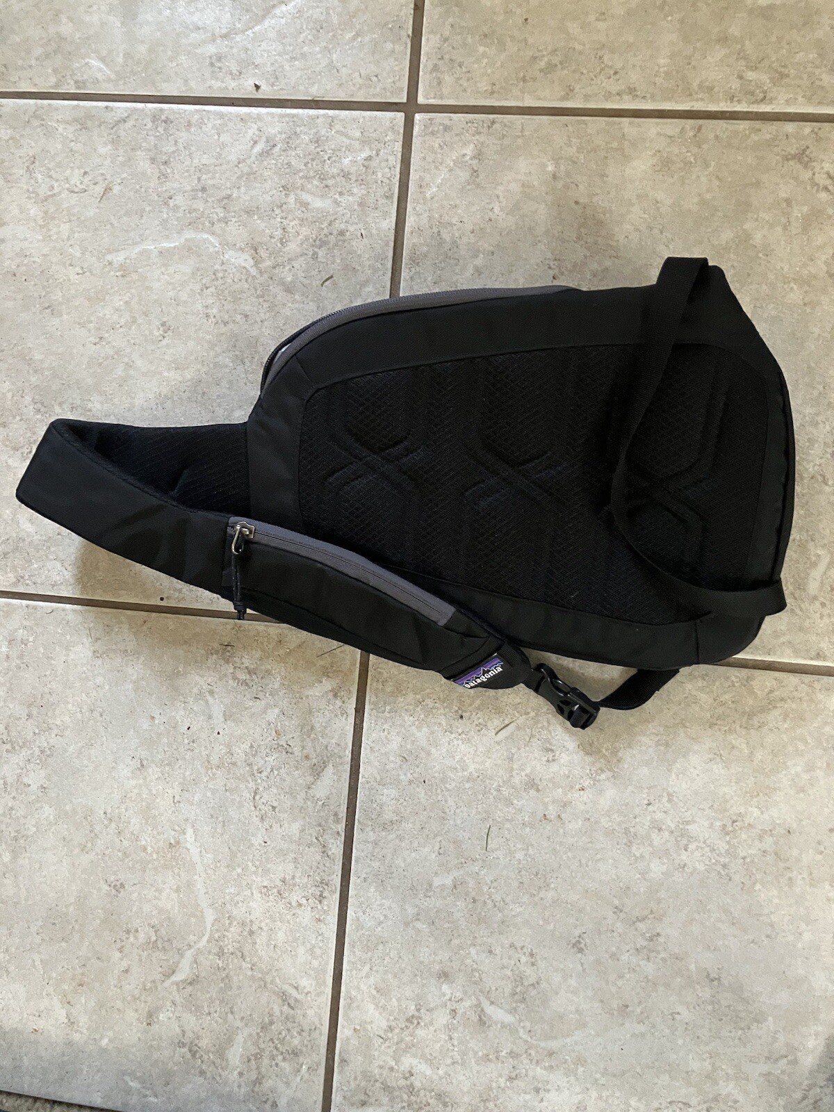 Patagonia ATOM 8L 8 L Liter Black Shoulder Back Sling Travel Hiking Bag Pack