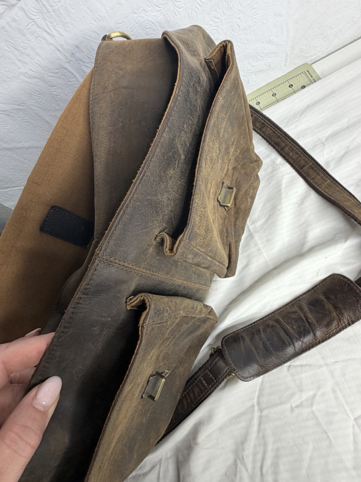 Komalc Full Grain Brown Distressed Leather Messenger Bag Computer Organizer