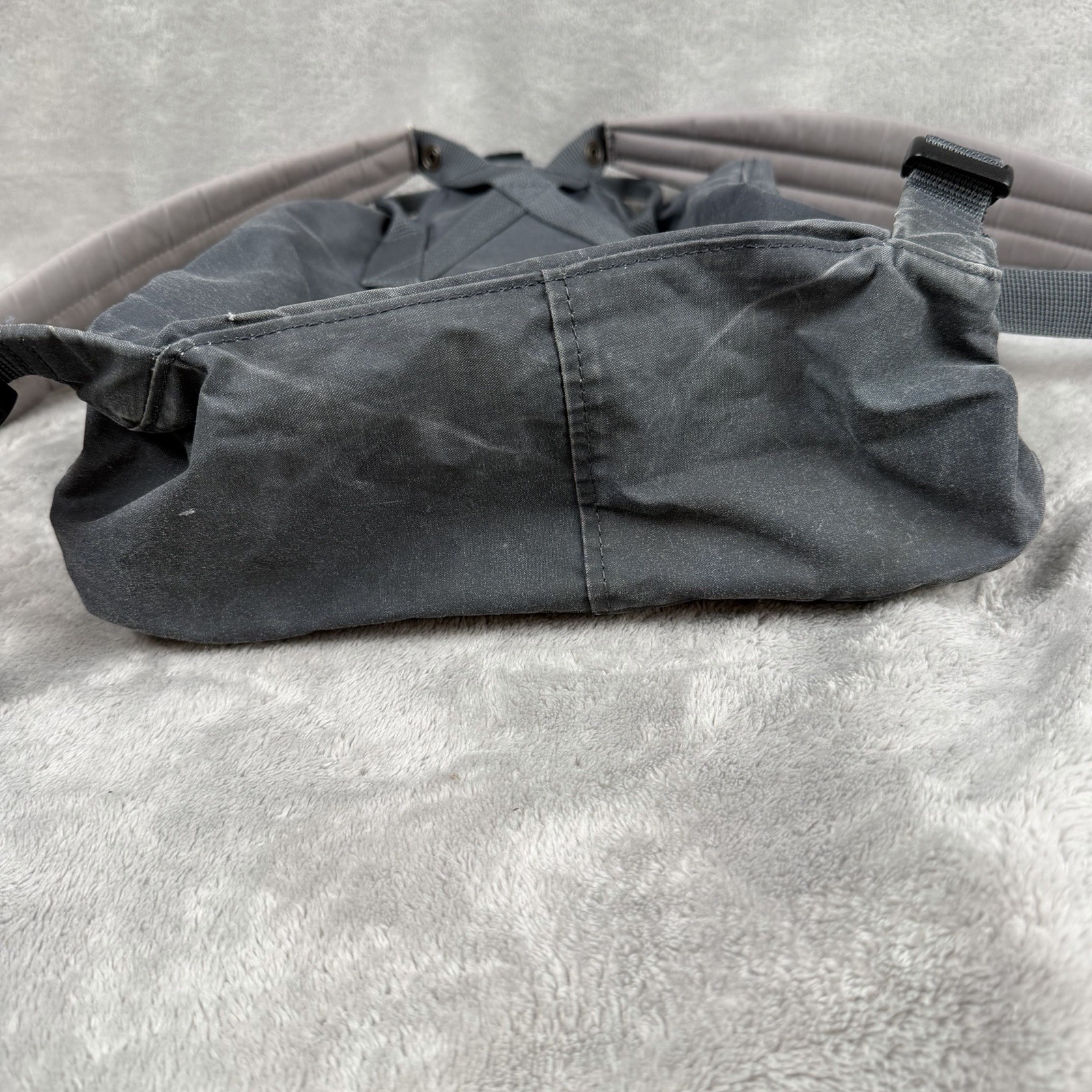 Fjällräven Kanken Backpack Gray With Removable Shoulder Strap Pads