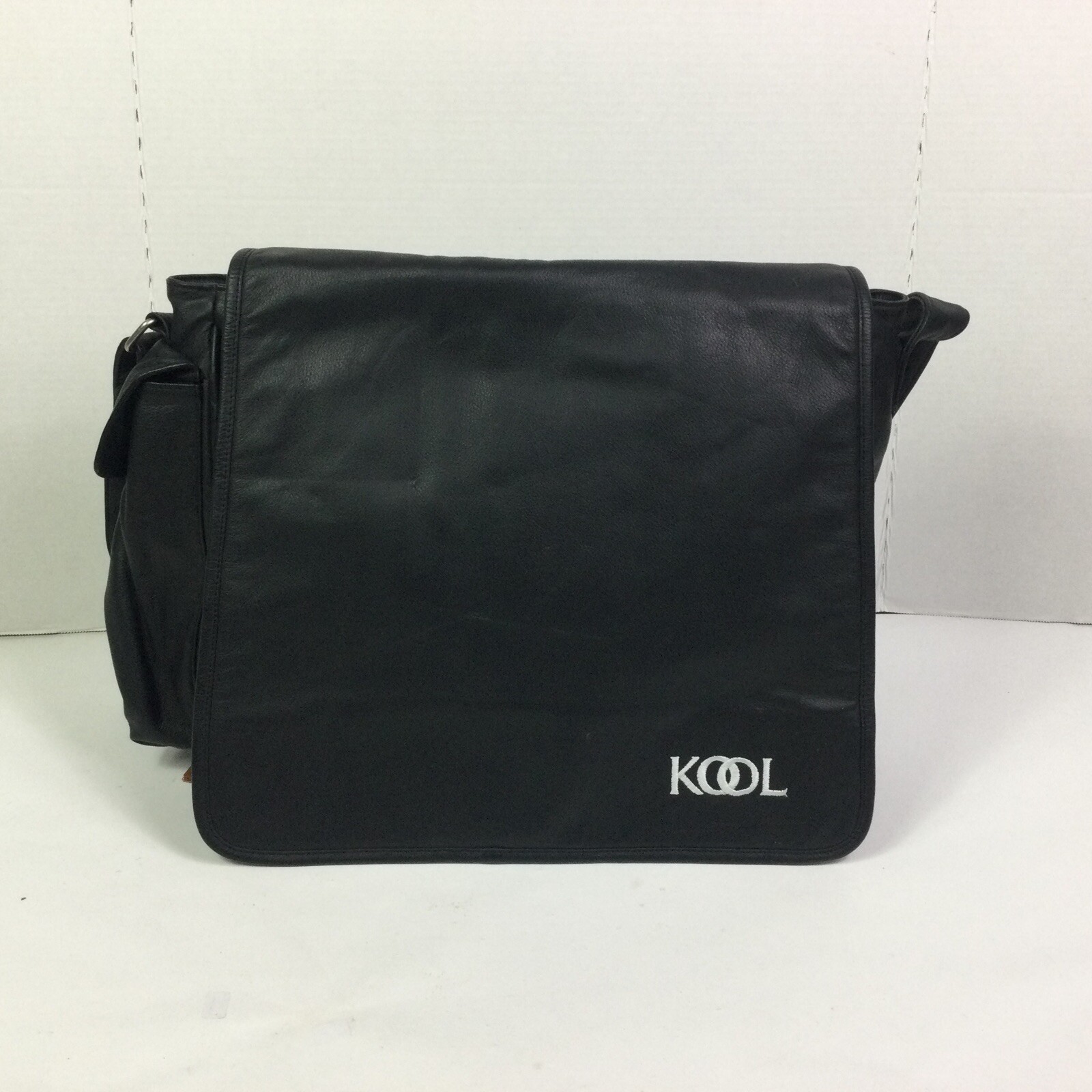 Canyon River Black Leather Travel / Messenger bag crossbody carry on 19x14x6
