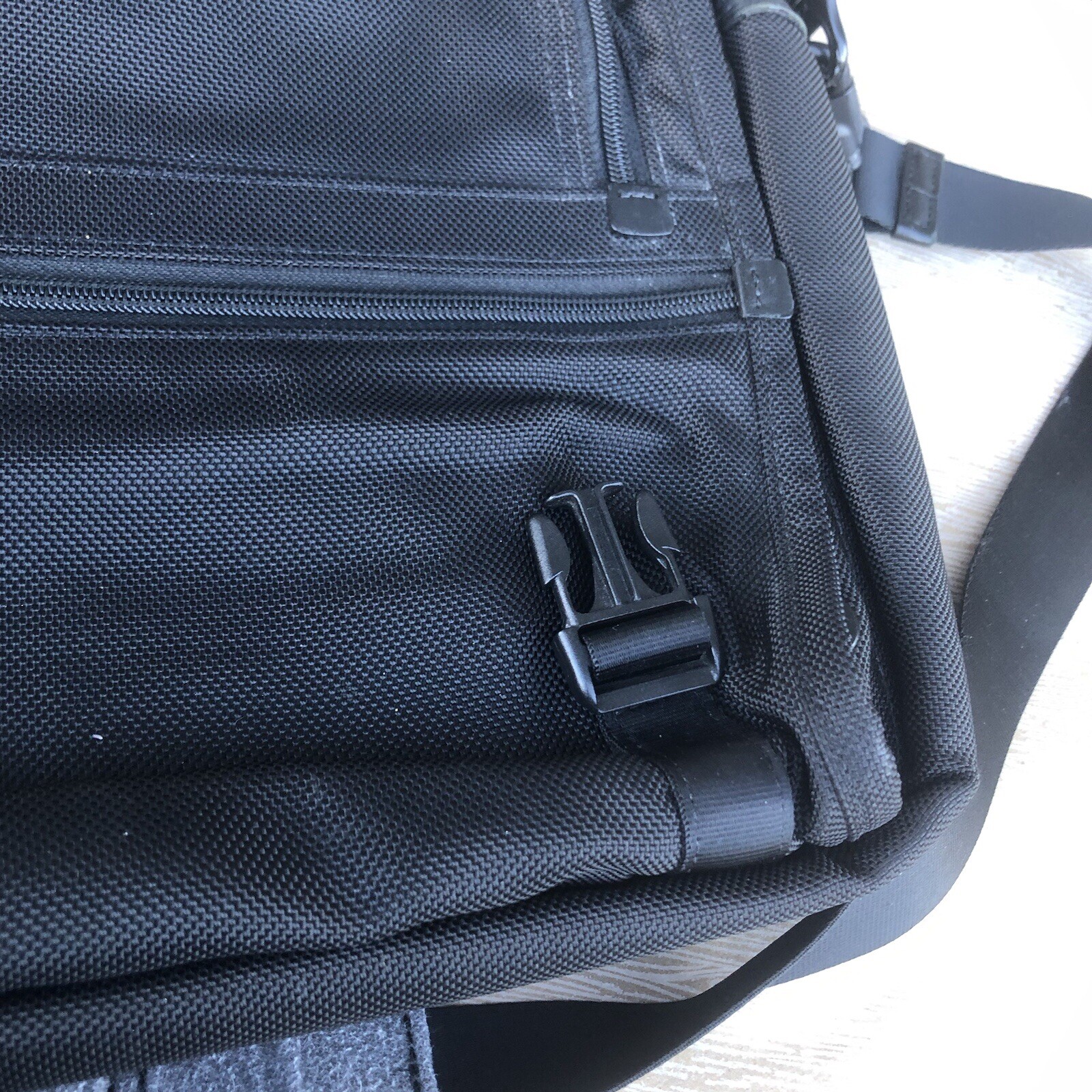 Tumi Shoulder Crossbody Polyester Bag Computer Black 26159DH Some Wear See Photo