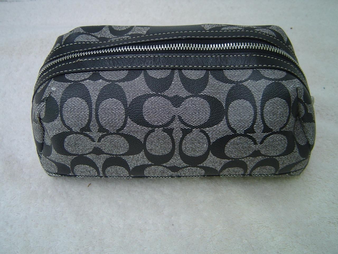AUTHENTIC COACH MENS BLACK AND WHITE SIGNATURE STRIPE TOILETRY BAG VGC