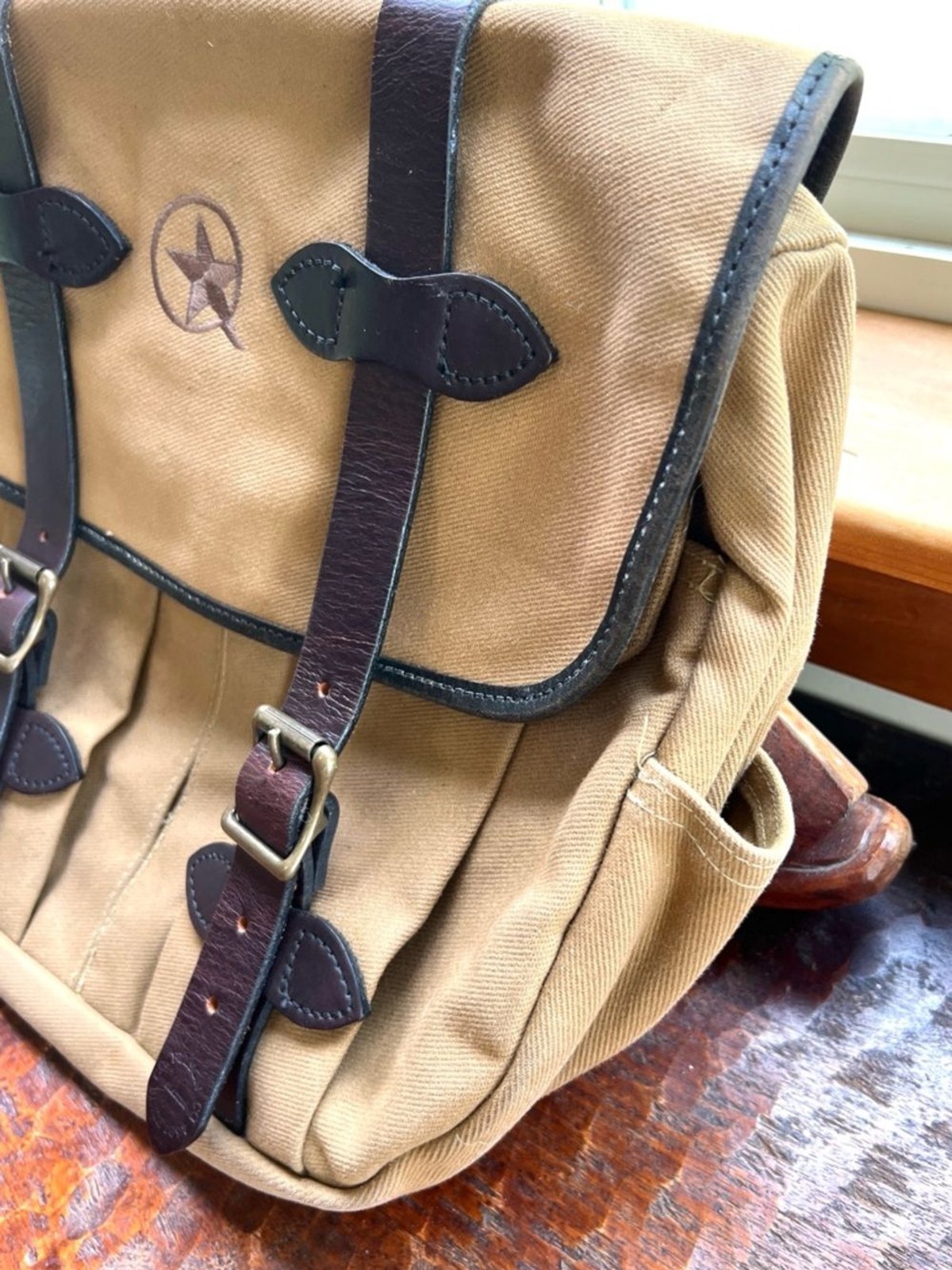 VTG Authentic Filson Medium Field Bag 232 Tan Canvas Bridle Leather Excellent