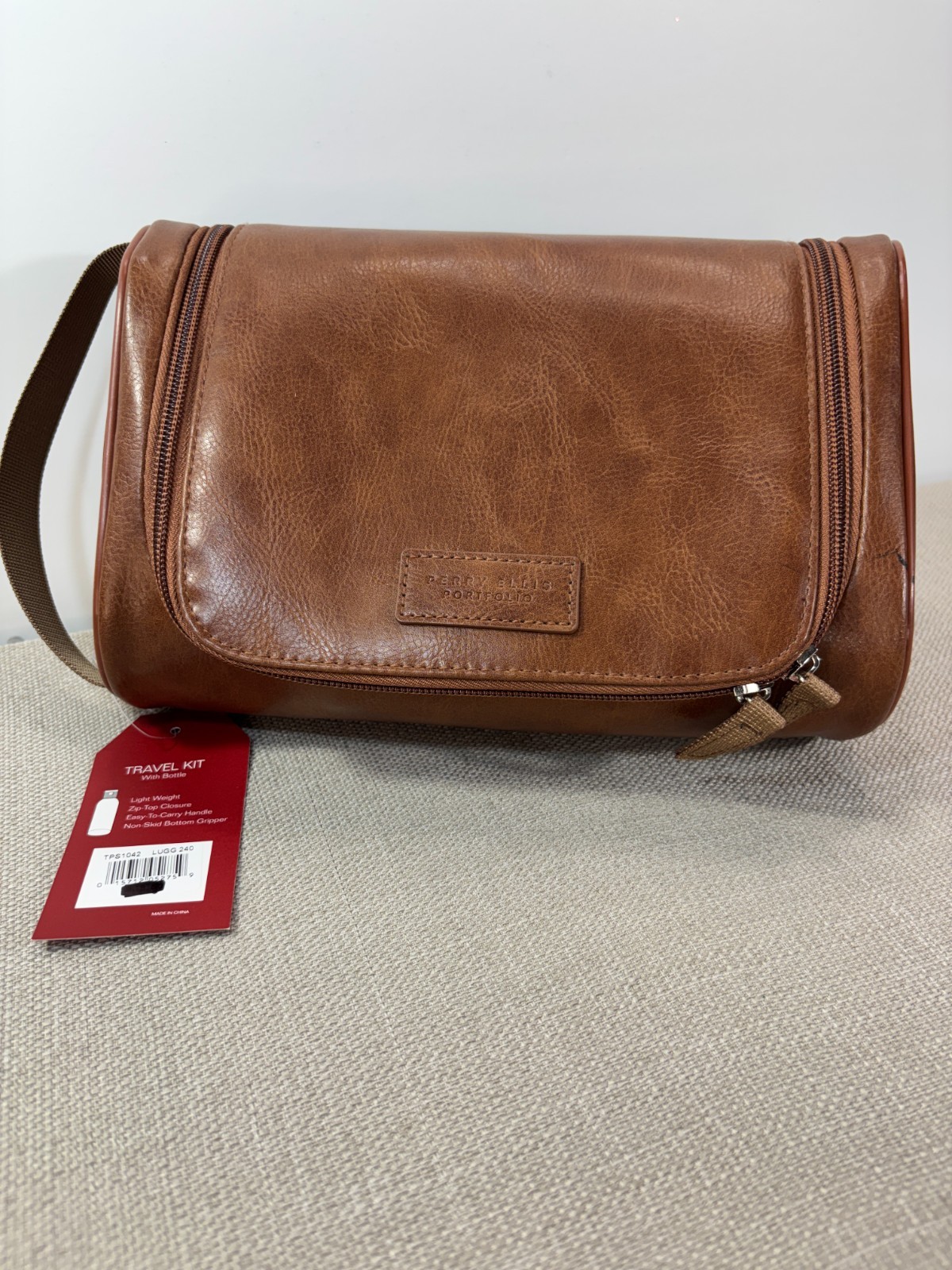 Perry Ellis Leather Portfolio Travel Kit NWT with Bottle