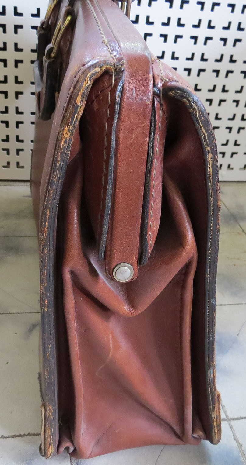 SCHLESINGER Vintage BELTING Leather Doctor Lawyer Briefcase Bag Mens