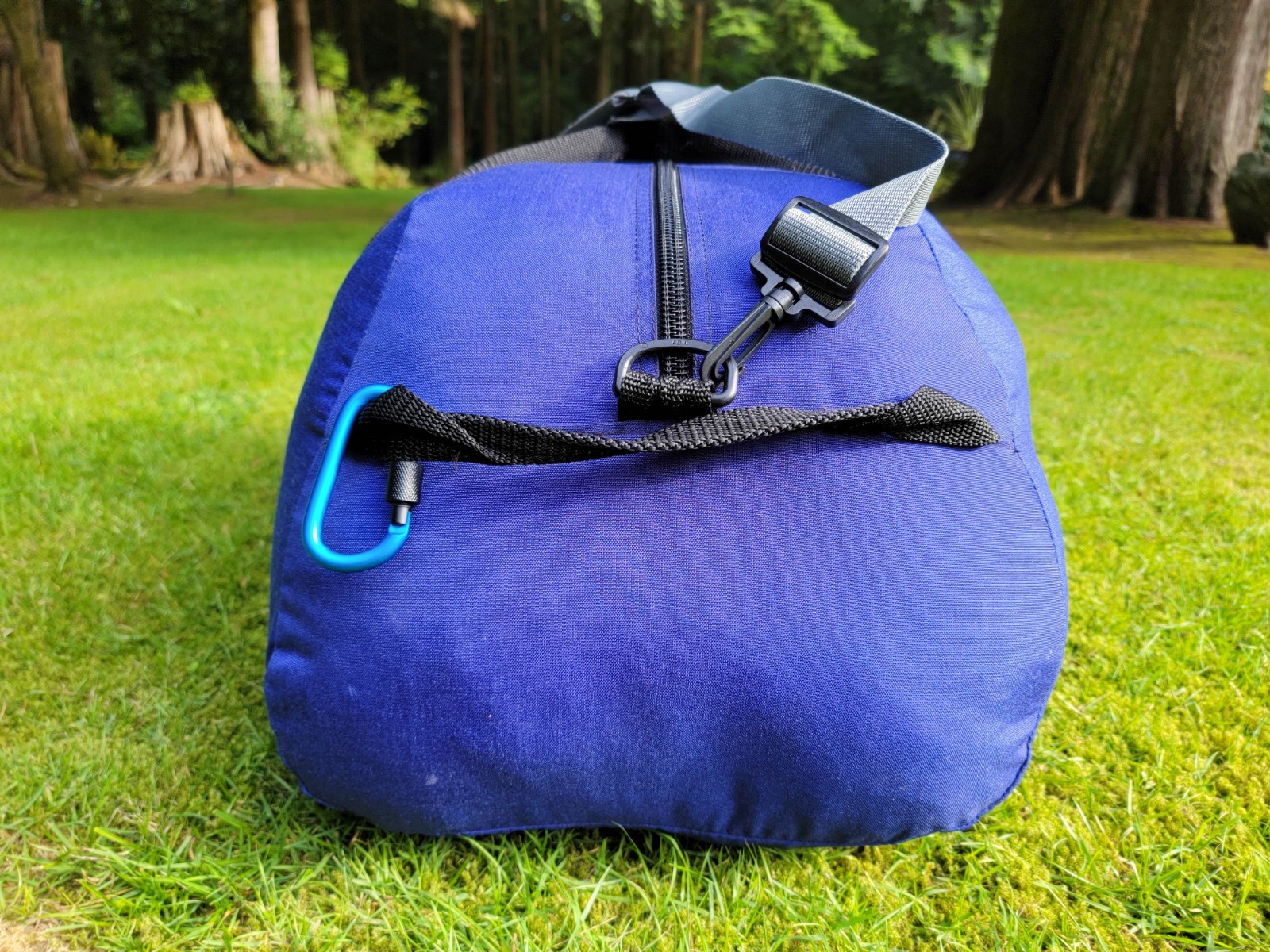 CARIBOU MOUNTAINEERING (USA) Vintage Purple Cordura 28″ Duffle Camping Gear Bag