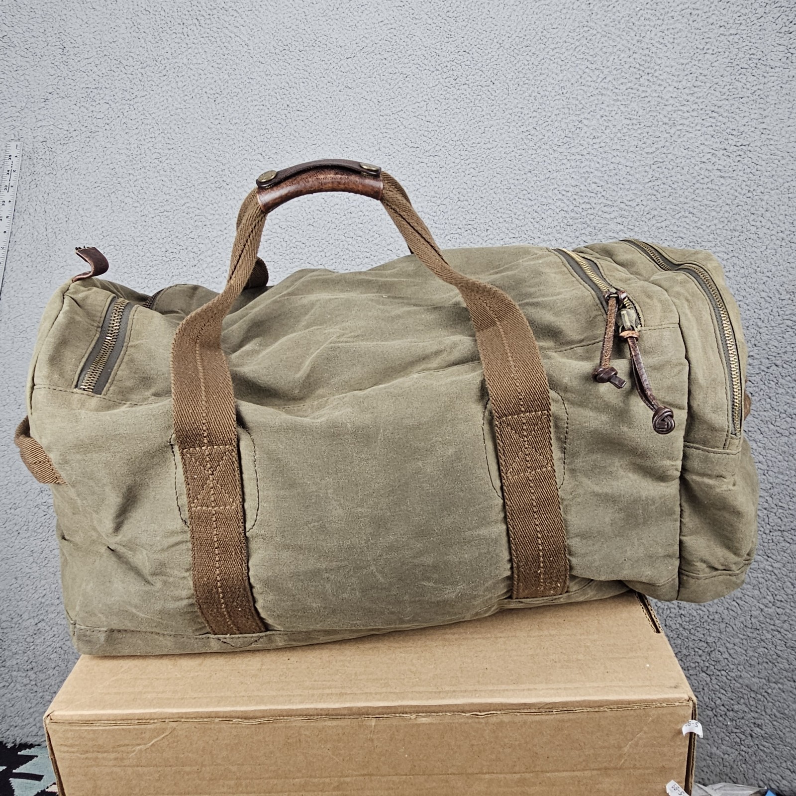 J. Crew Dry Goods Abingdon Weekender Duffel Bag Olive Green Canvas Leather New