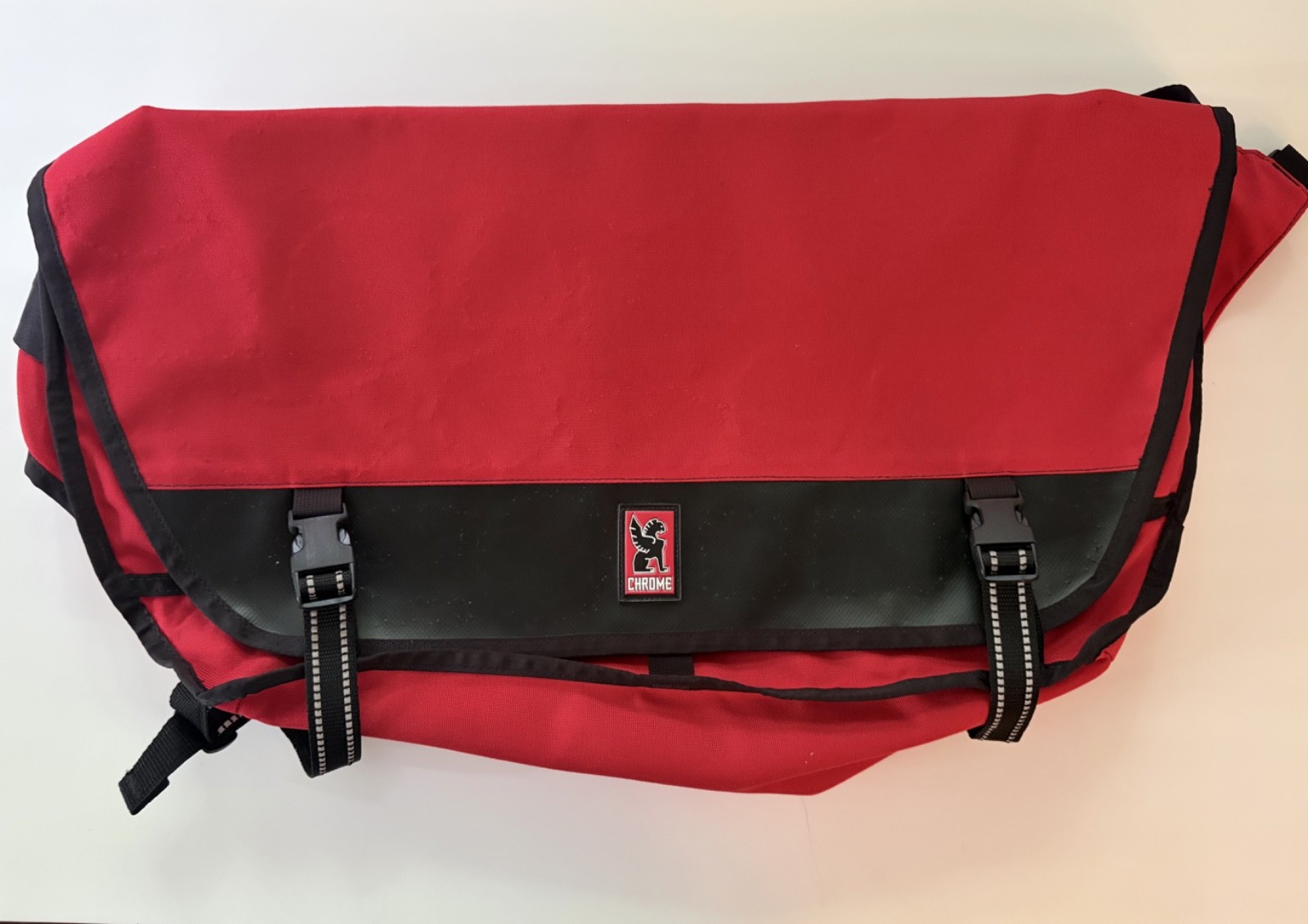 Chrome Industries Metropolis messenger bag – RED/BLACK