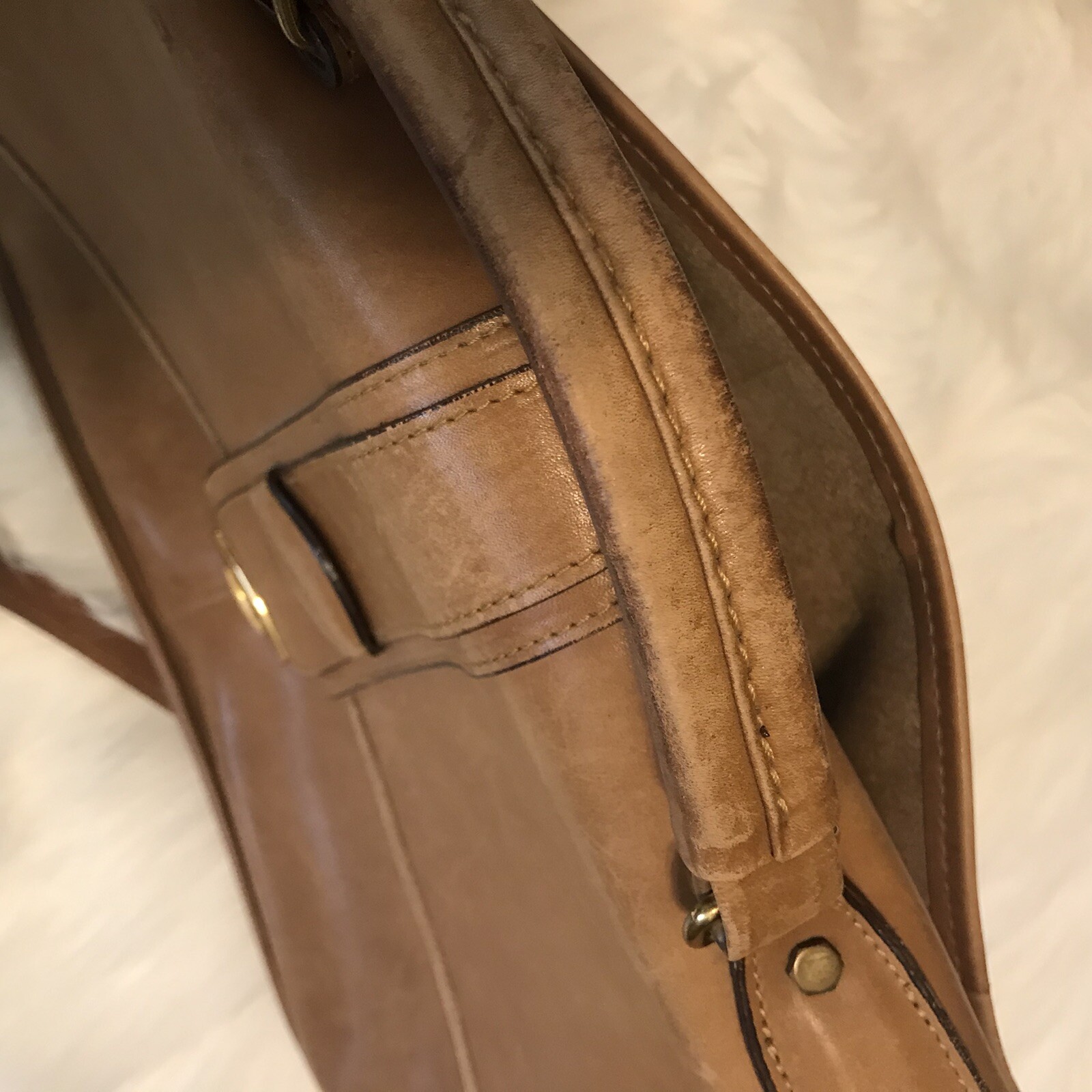 VTG JOSEPH DANIEL New York Leather Messenger Bag Distressed Academia Work Retro