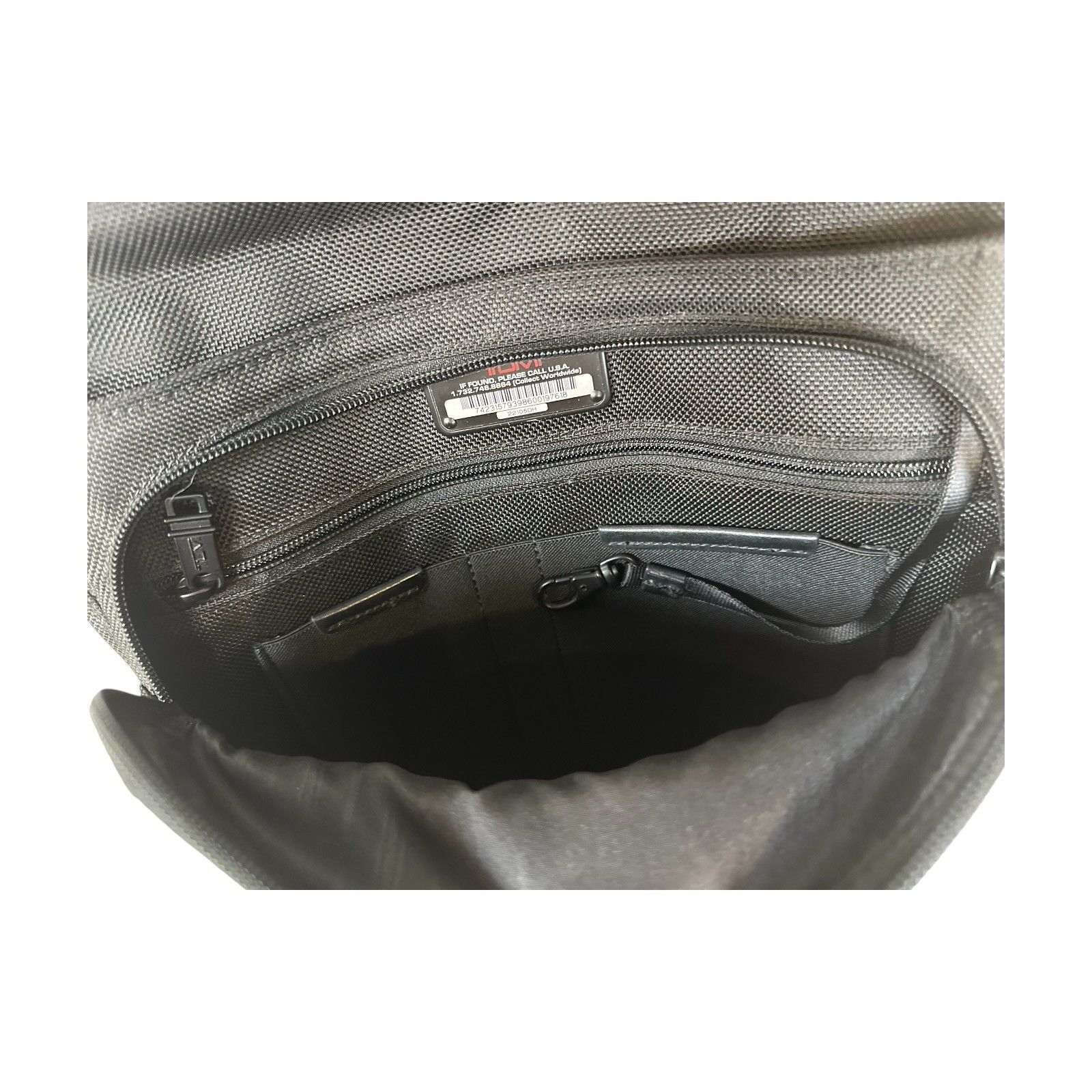 TUMI Alpha Messenger Crossbody Bag Black Nylon Laptop Work commuter minimalist
