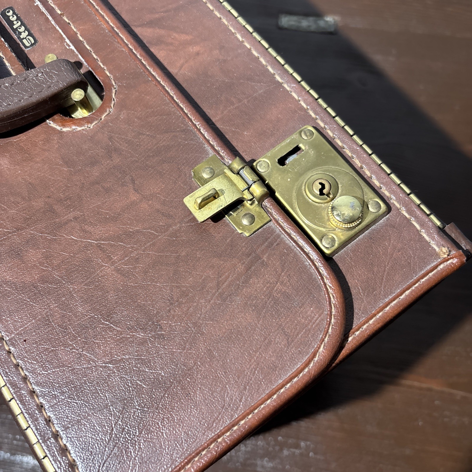 Vintage Stebco Tufide Pilot Hard Case Briefcase Brown Made USA No Key 18”x13”x8”