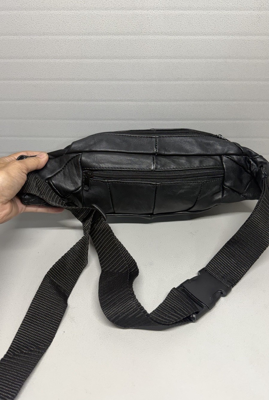 Black Smooth Leather Small-Medium Fanny Pack Belt Bag -EXCELLENT CONDTN!
