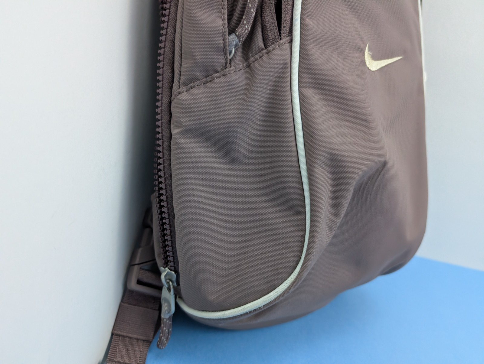 Nike Essentials Sling Bag (9796) Cross Body Messanger Bag Backpack Gray